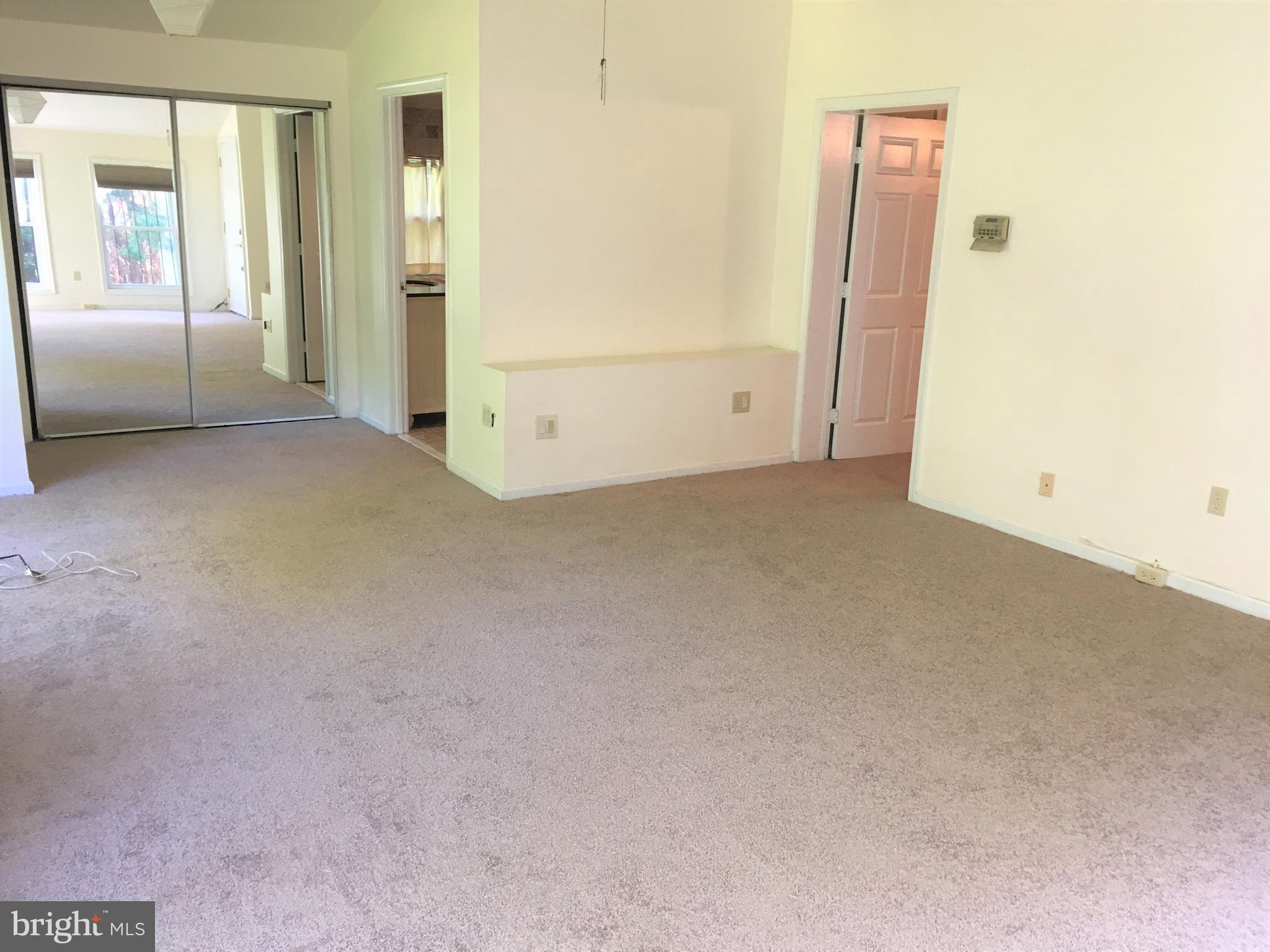 PARKWAY - Residential Lease