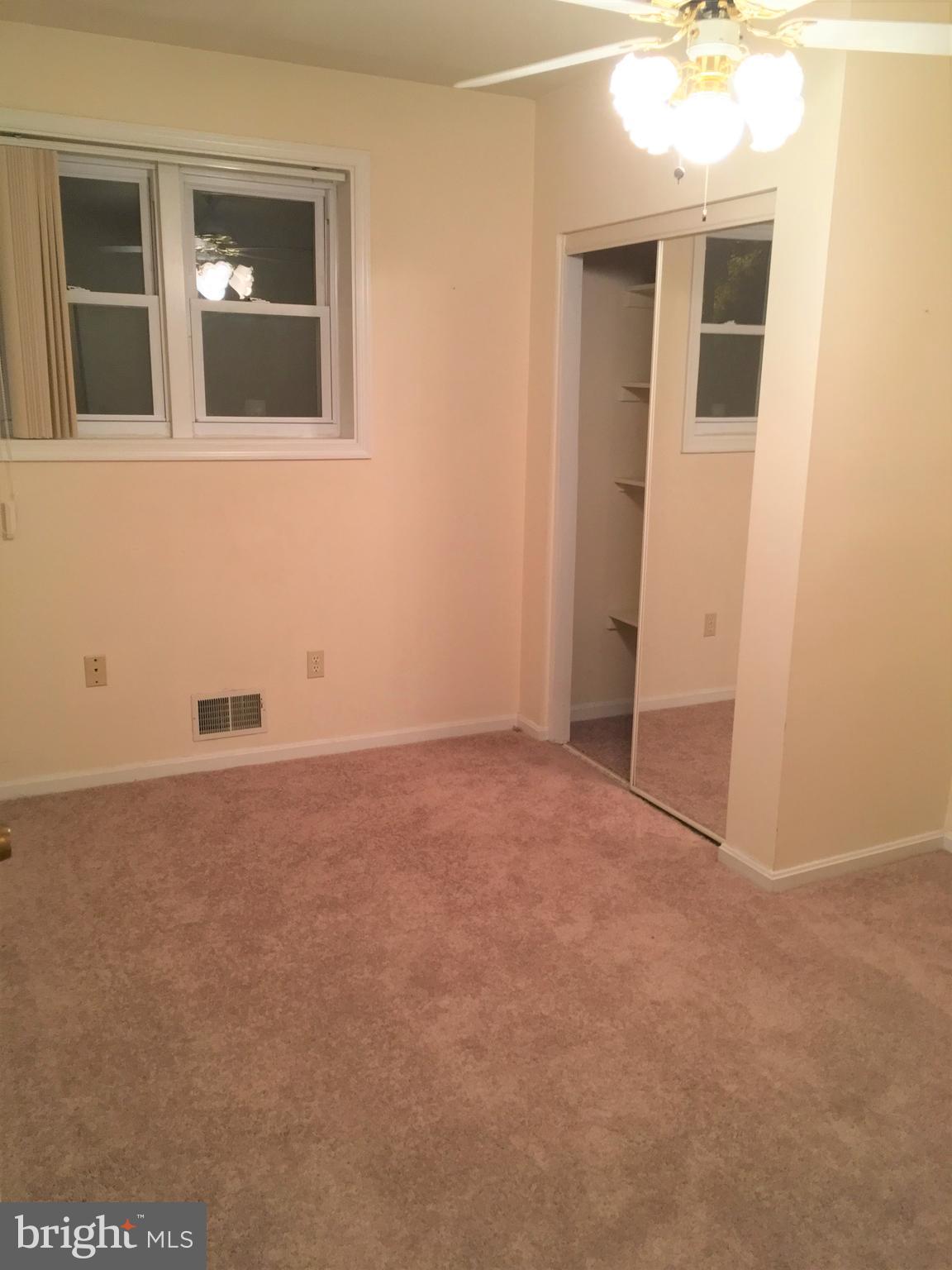 PARKWAY - Residential Lease