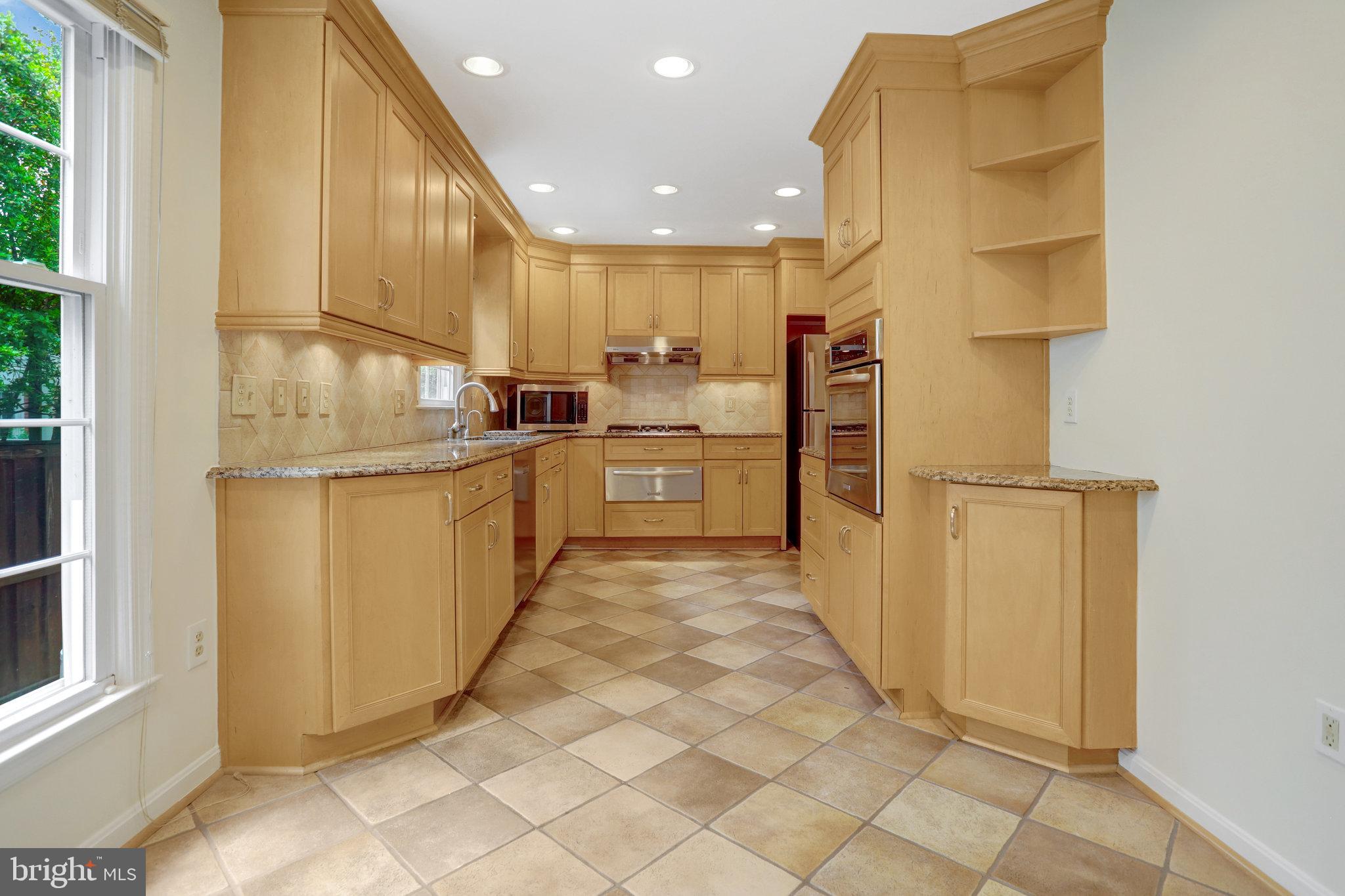 ASHTON HEIGHTS - Residential