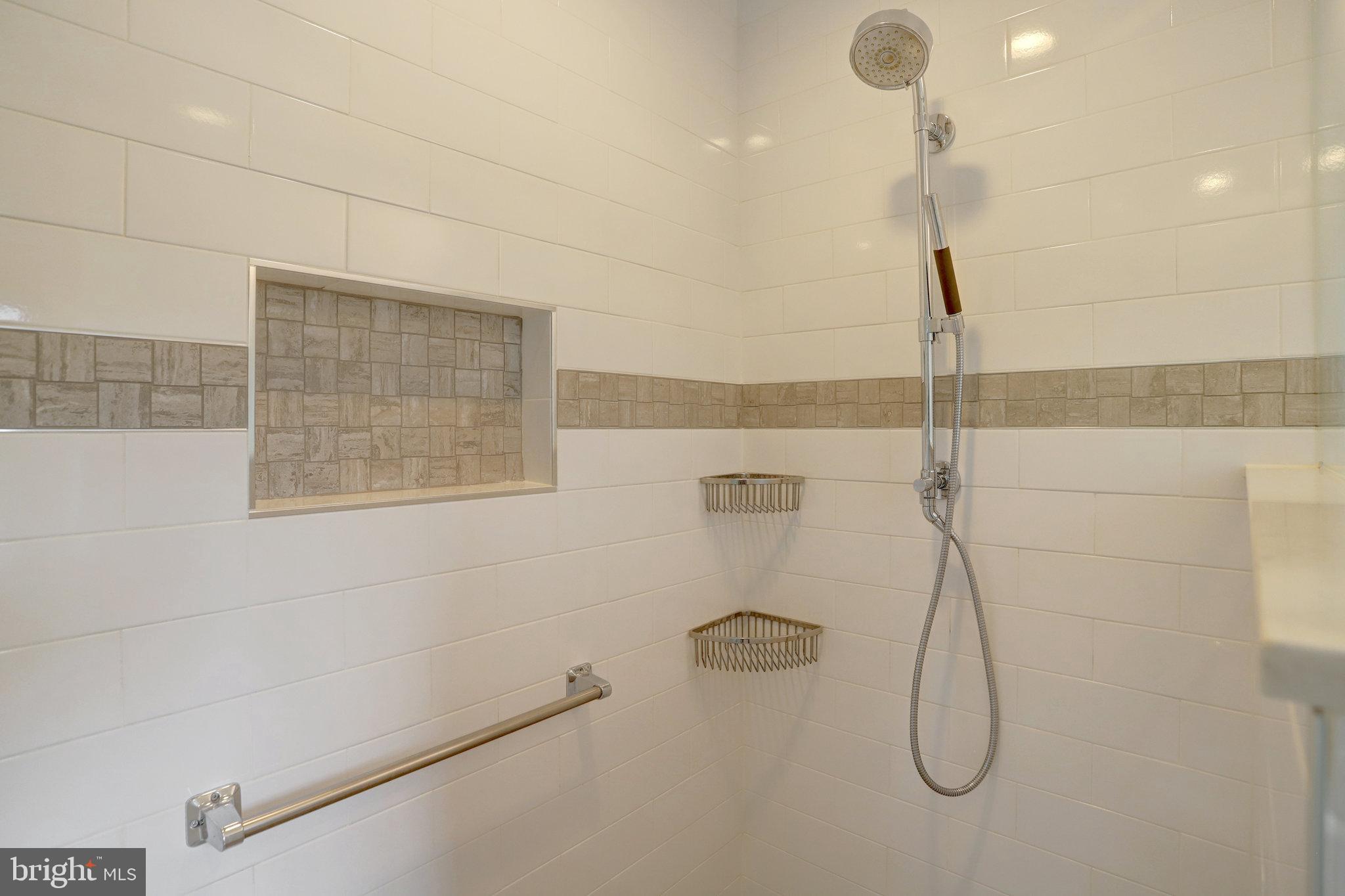 ASHTON HEIGHTS - Residential