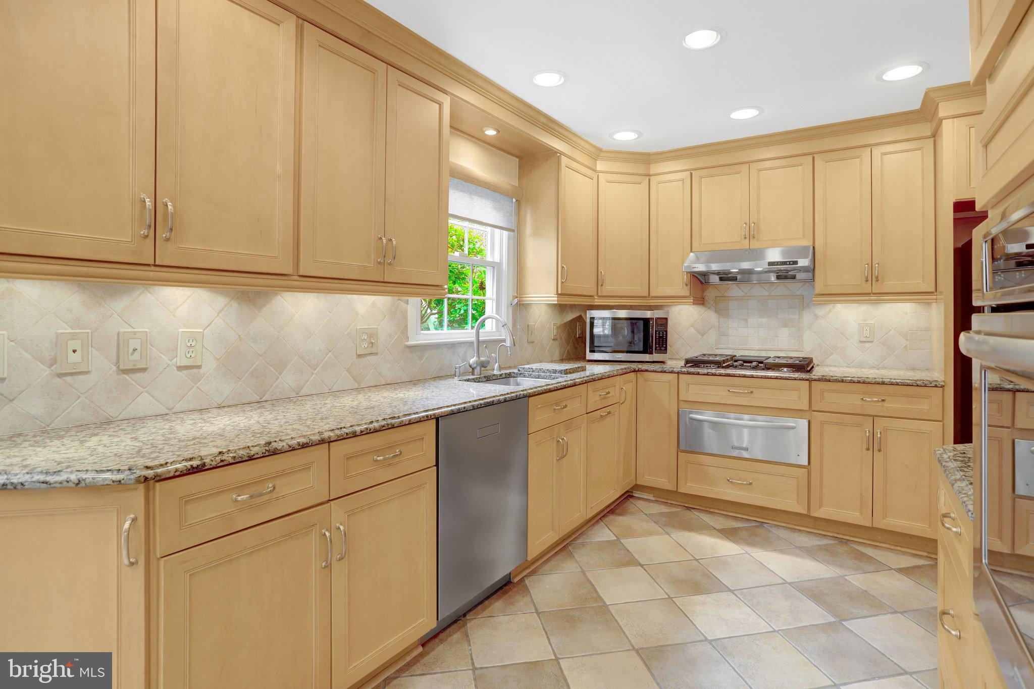 ASHTON HEIGHTS - Residential