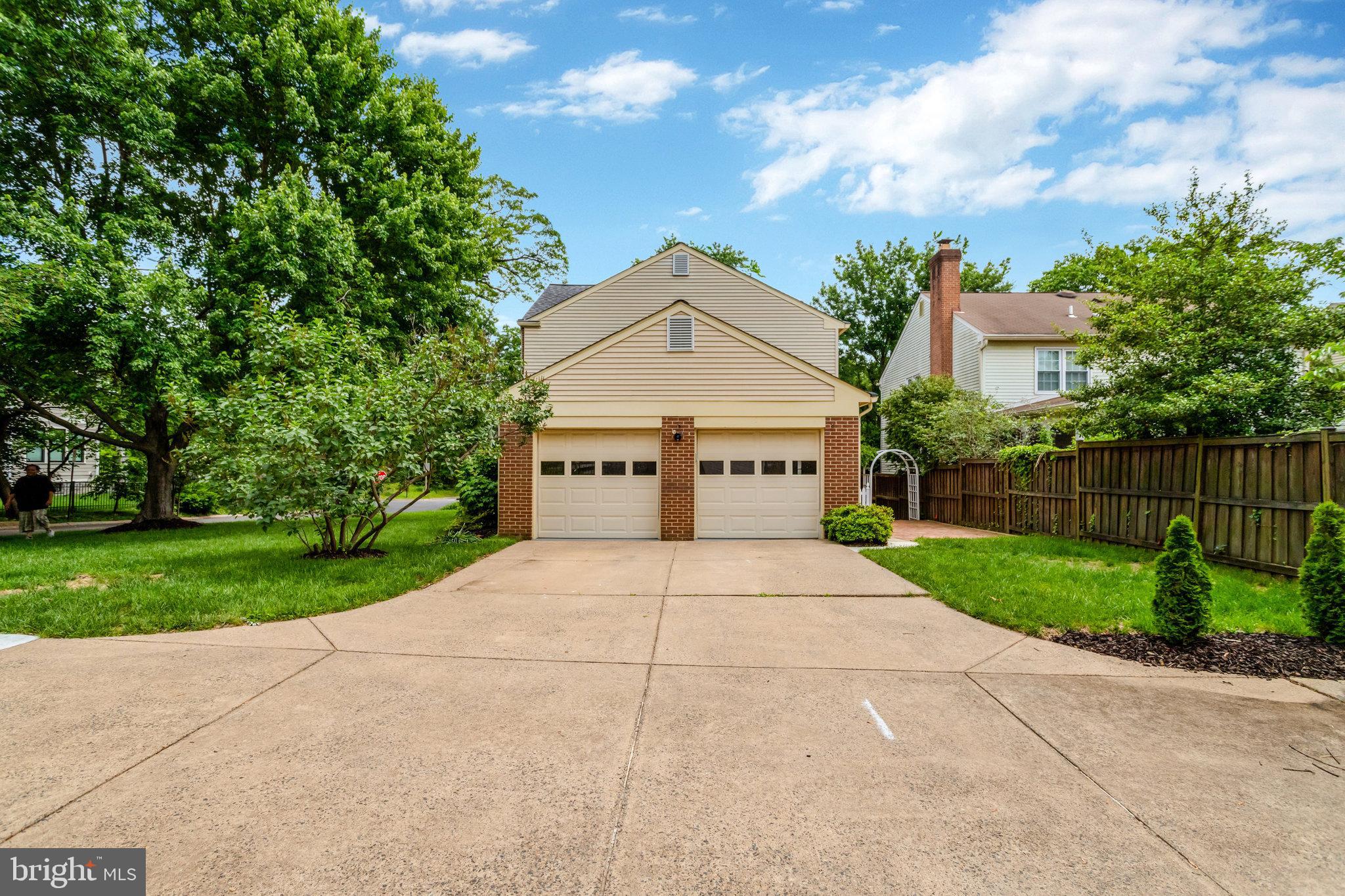 ASHTON HEIGHTS - Residential