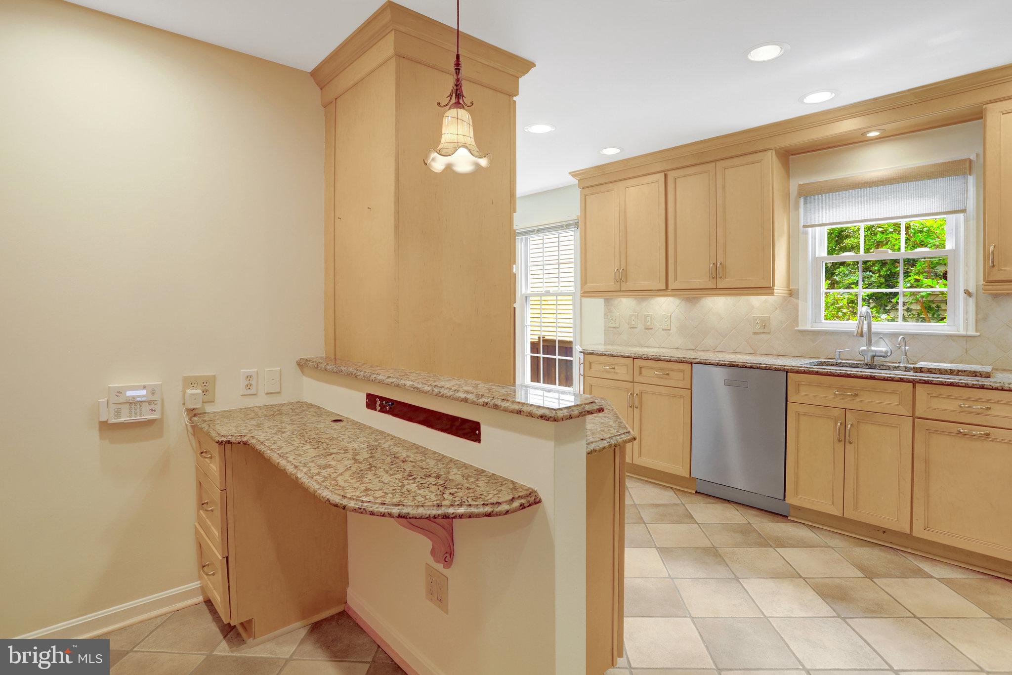 ASHTON HEIGHTS - Residential