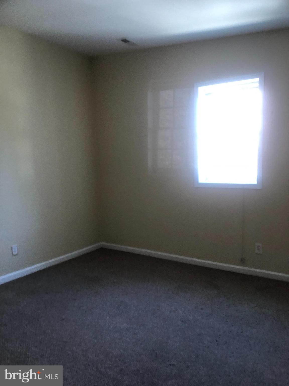 UNION SQUARE - Residential Lease