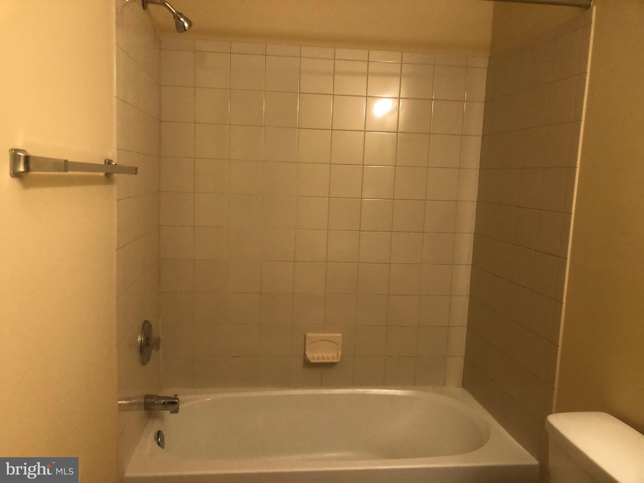 UNION SQUARE - Residential Lease