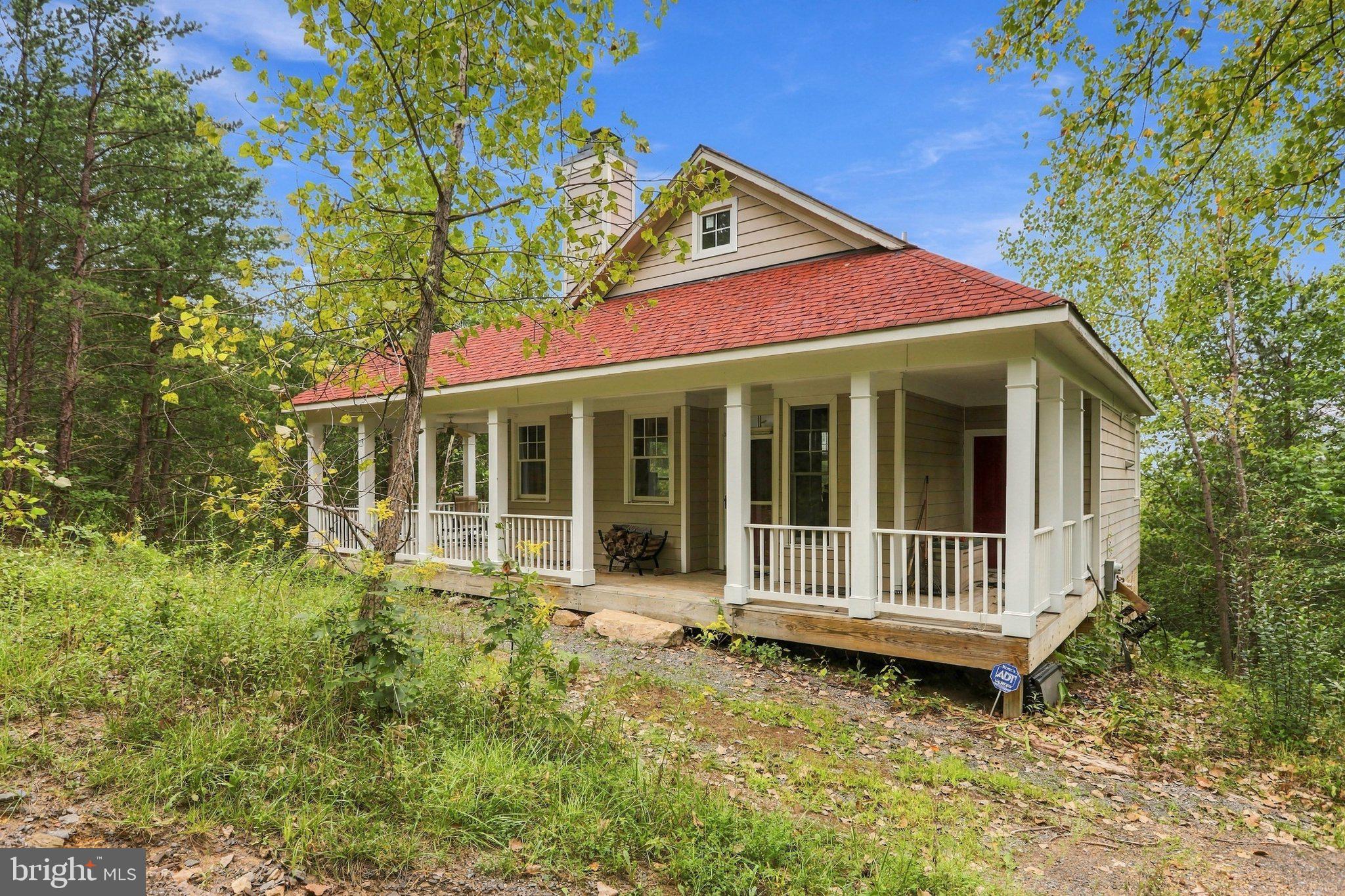 244 TOMAHAWK LANE