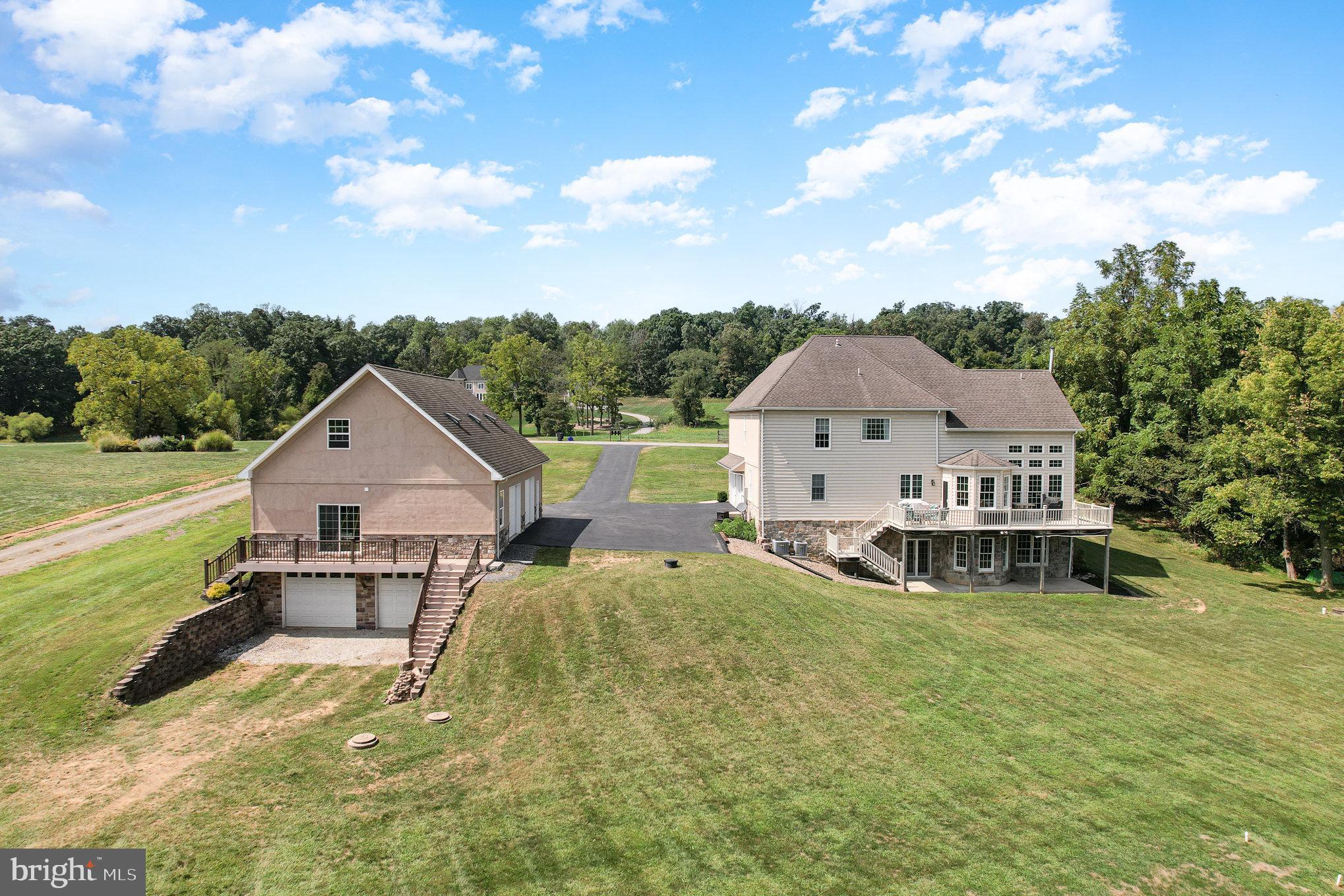 STONEHEDGE ESTATES - Residential