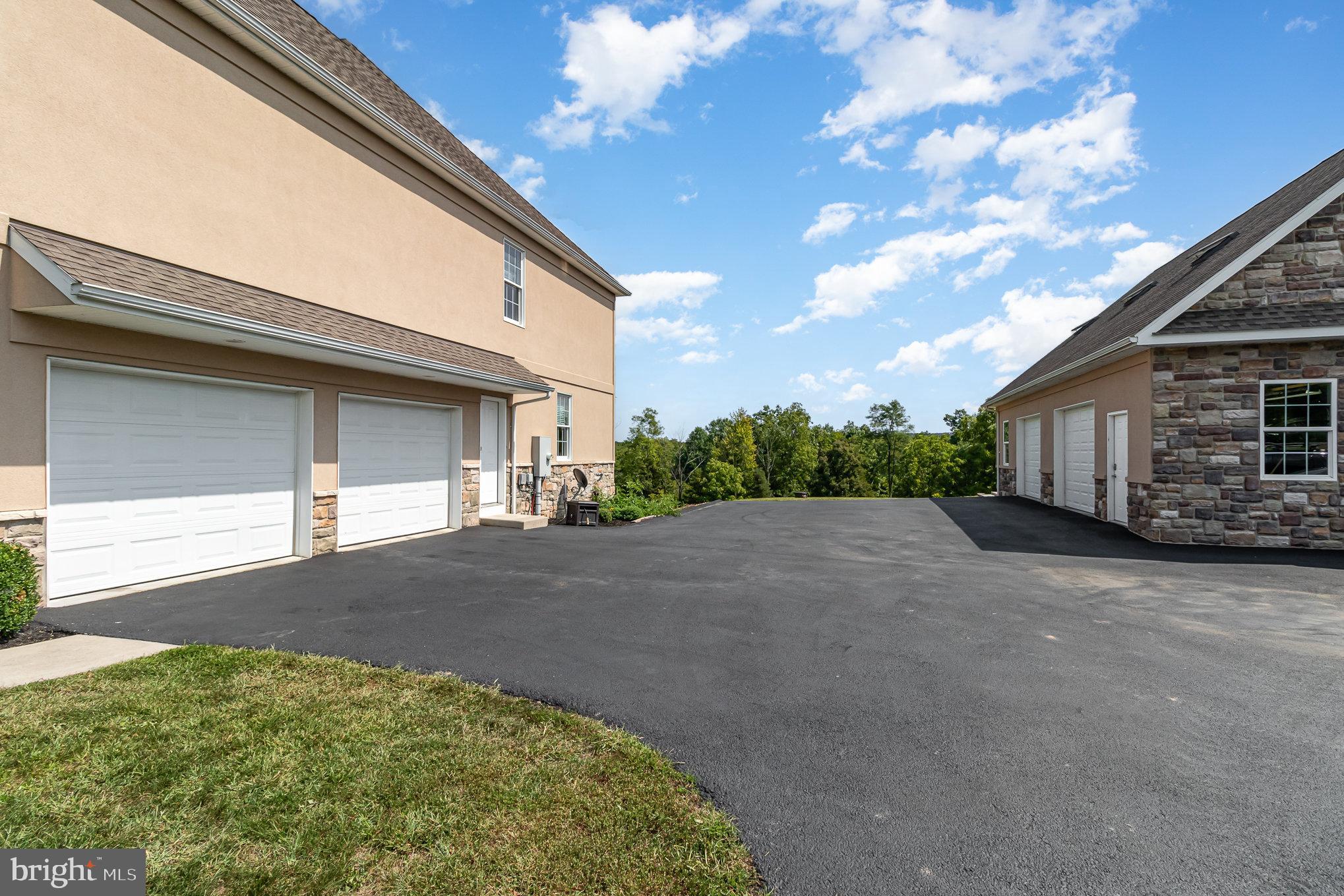 STONEHEDGE ESTATES - Residential