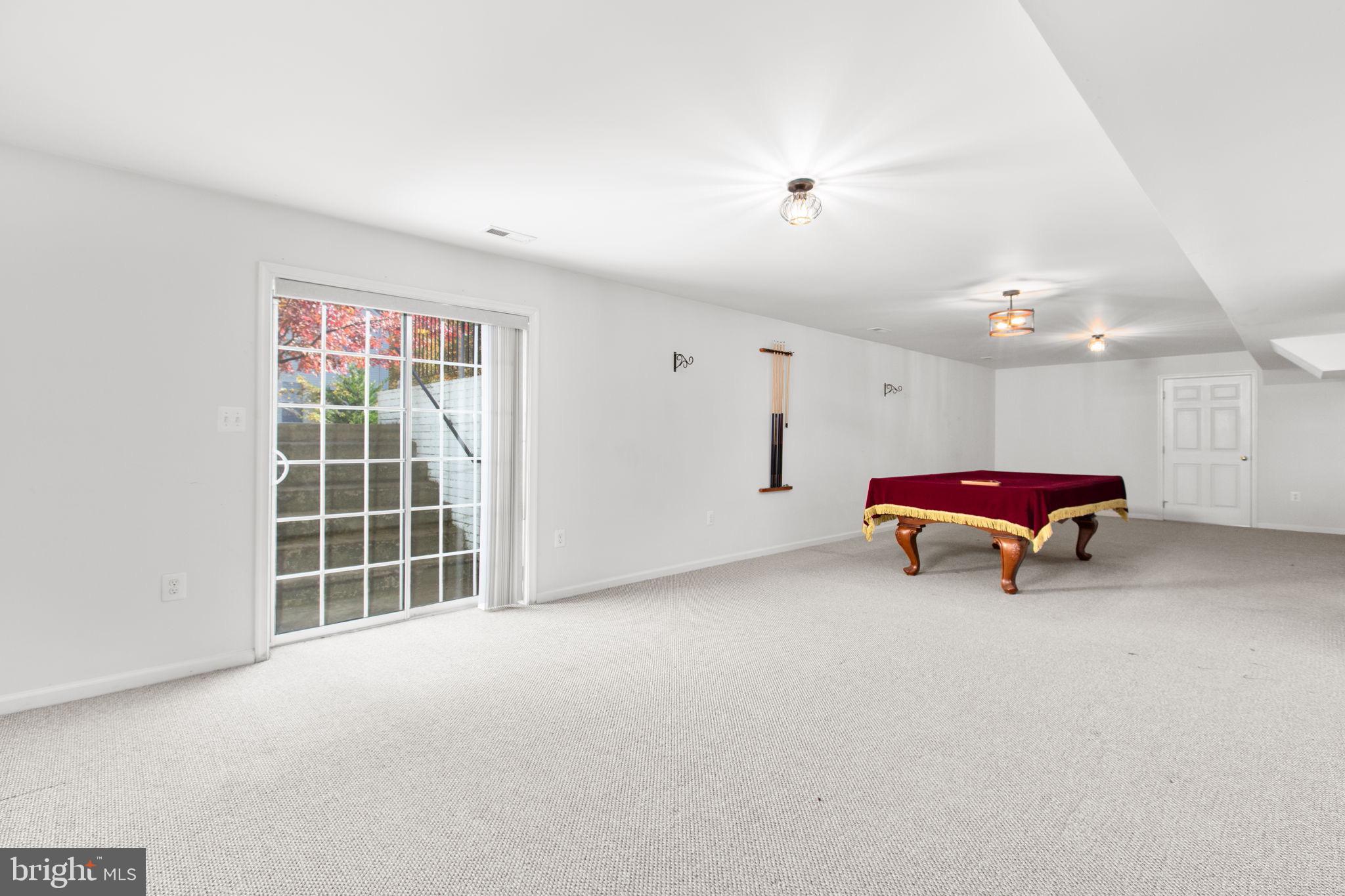 STAFFORD LAKES VILLAGE - Residential