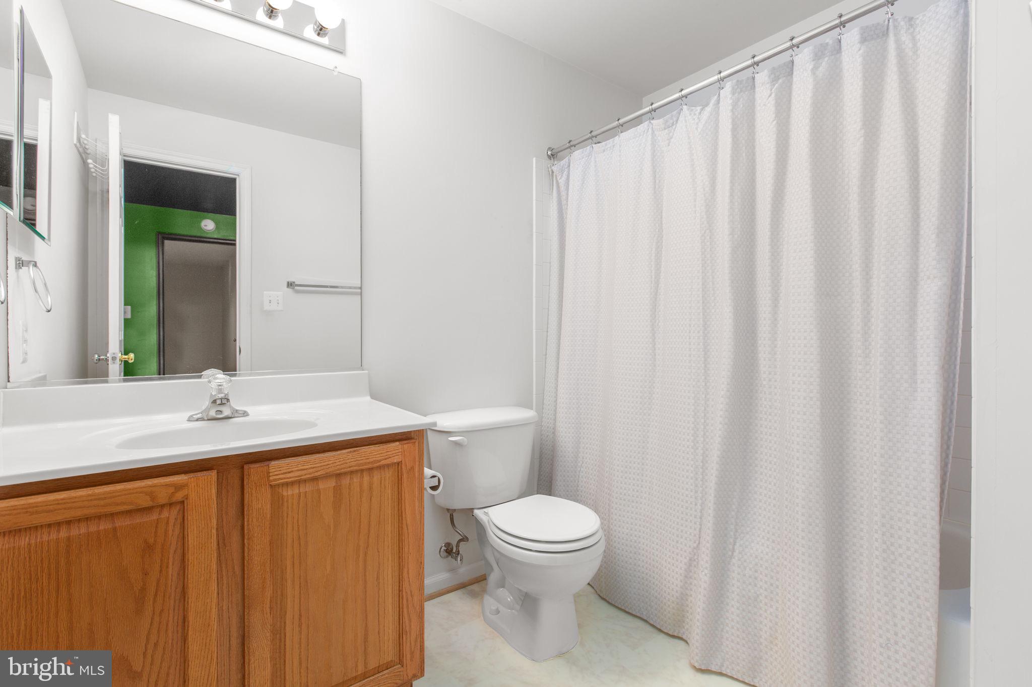 STAFFORD LAKES VILLAGE - Residential