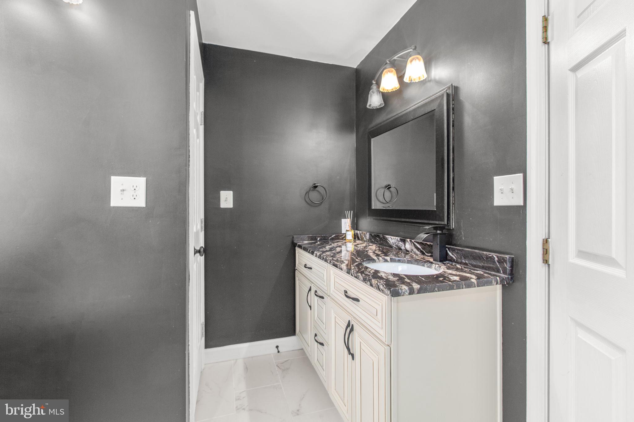 STAFFORD LAKES VILLAGE - Residential