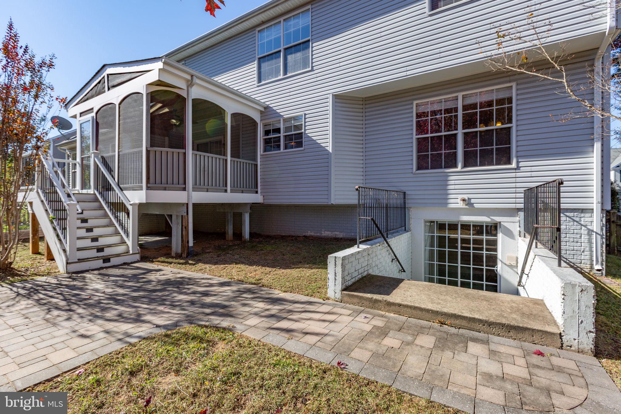 STAFFORD LAKES VILLAGE - Residential