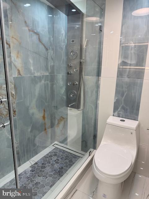 WATERGATE AT LANDMARK - Residential Lease