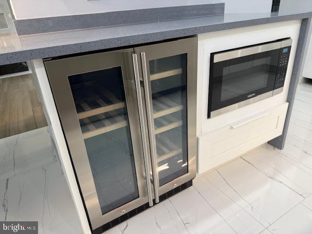 WATERGATE AT LANDMARK - Residential Lease