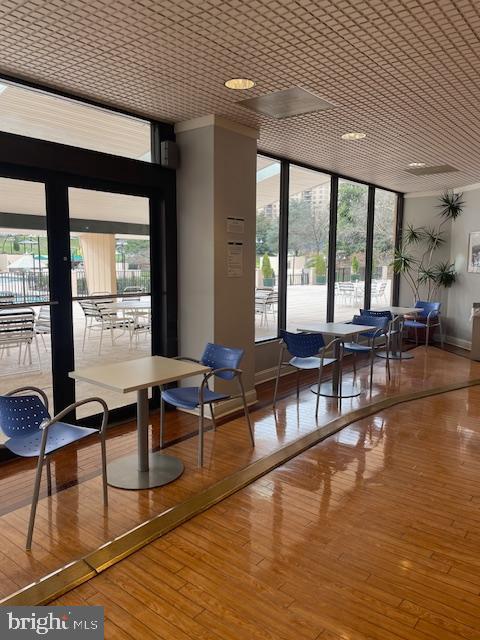 WATERGATE AT LANDMARK - Residential Lease