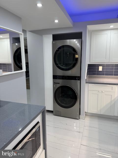 WATERGATE AT LANDMARK - Residential Lease