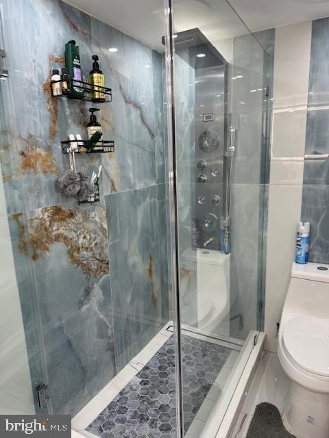 WATERGATE AT LANDMARK - Residential Lease