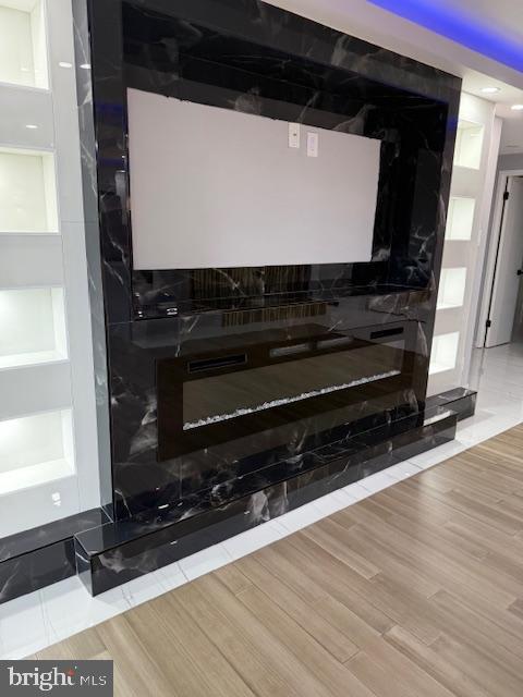 WATERGATE AT LANDMARK - Residential Lease