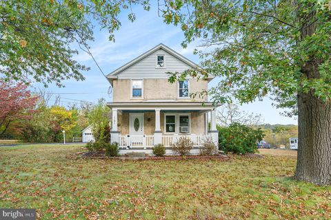 Photo of 1181 Kepler Road, POTTSTOWN, PA 19464 (MLS # PAMC2158528) Photo of 1181 Kepler Road, POTTSTOWN, PA 19464 (MLS # PAMC2158528)