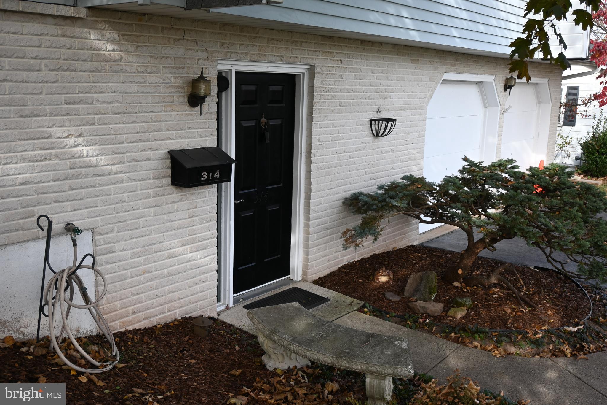 WILLOWBROOK - Residential