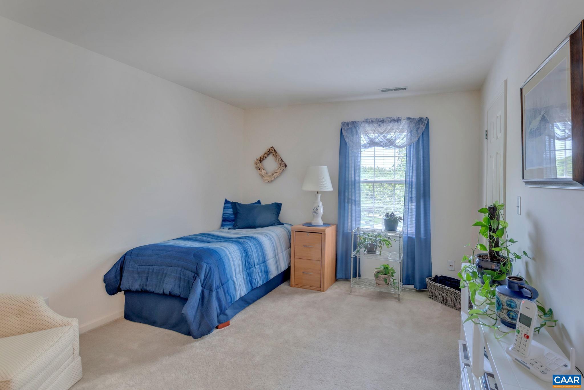 FOREST LAKES SOUTH - Residential