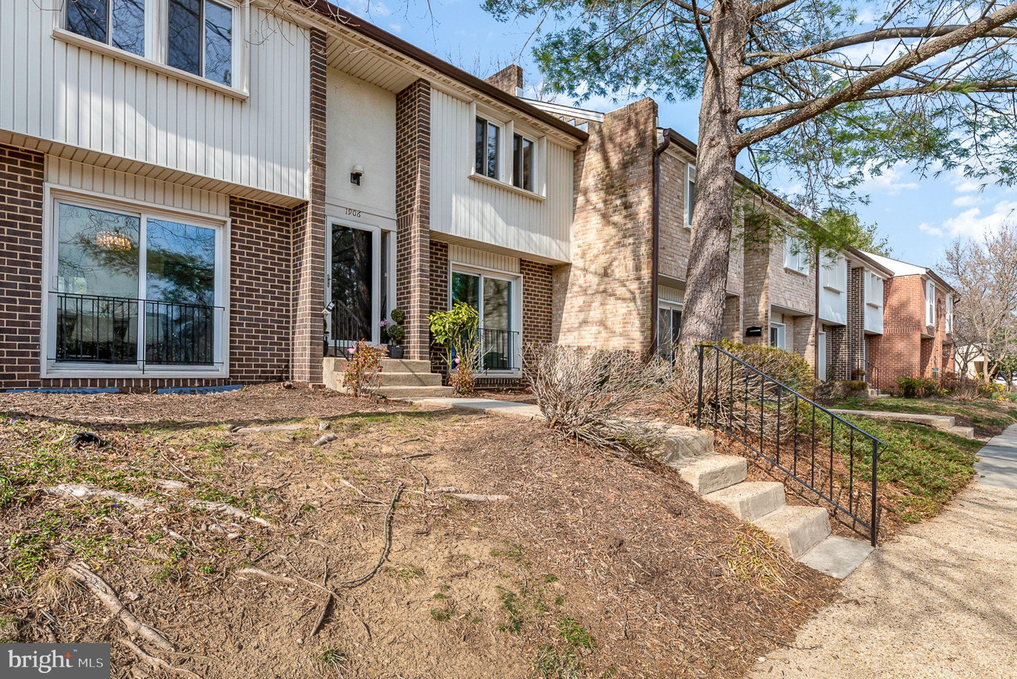 MOUNT WASHINGTON - Residential