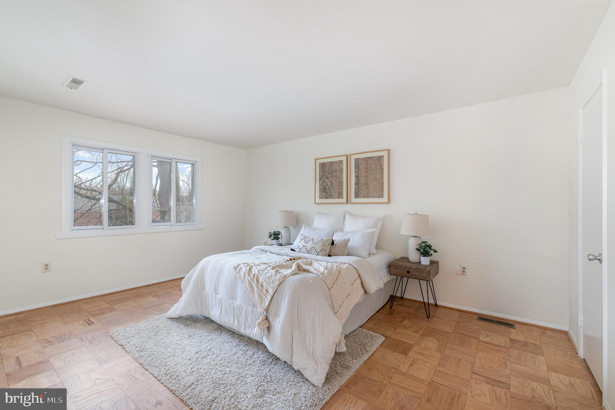 MOUNT WASHINGTON - Residential