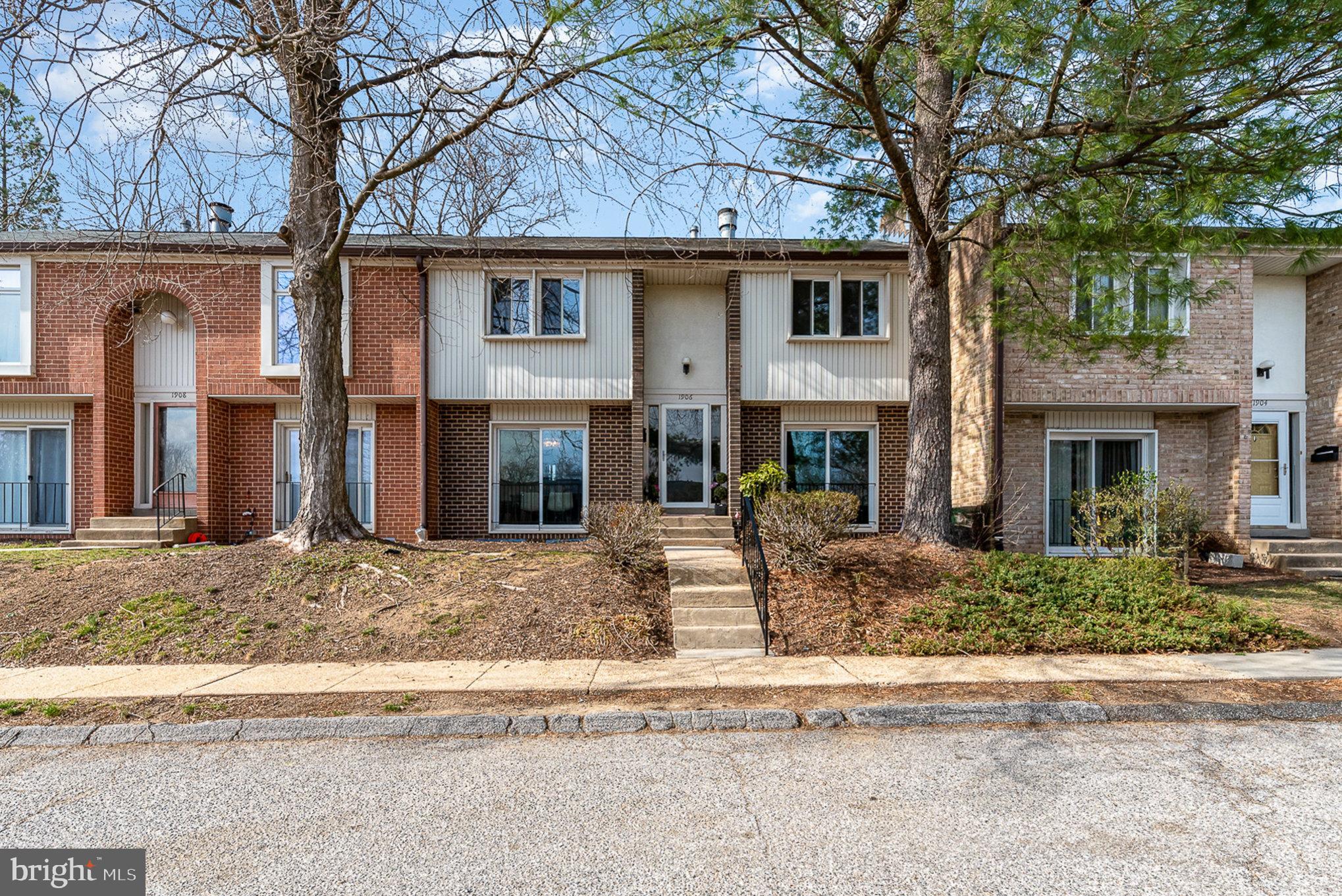 MOUNT WASHINGTON - Residential