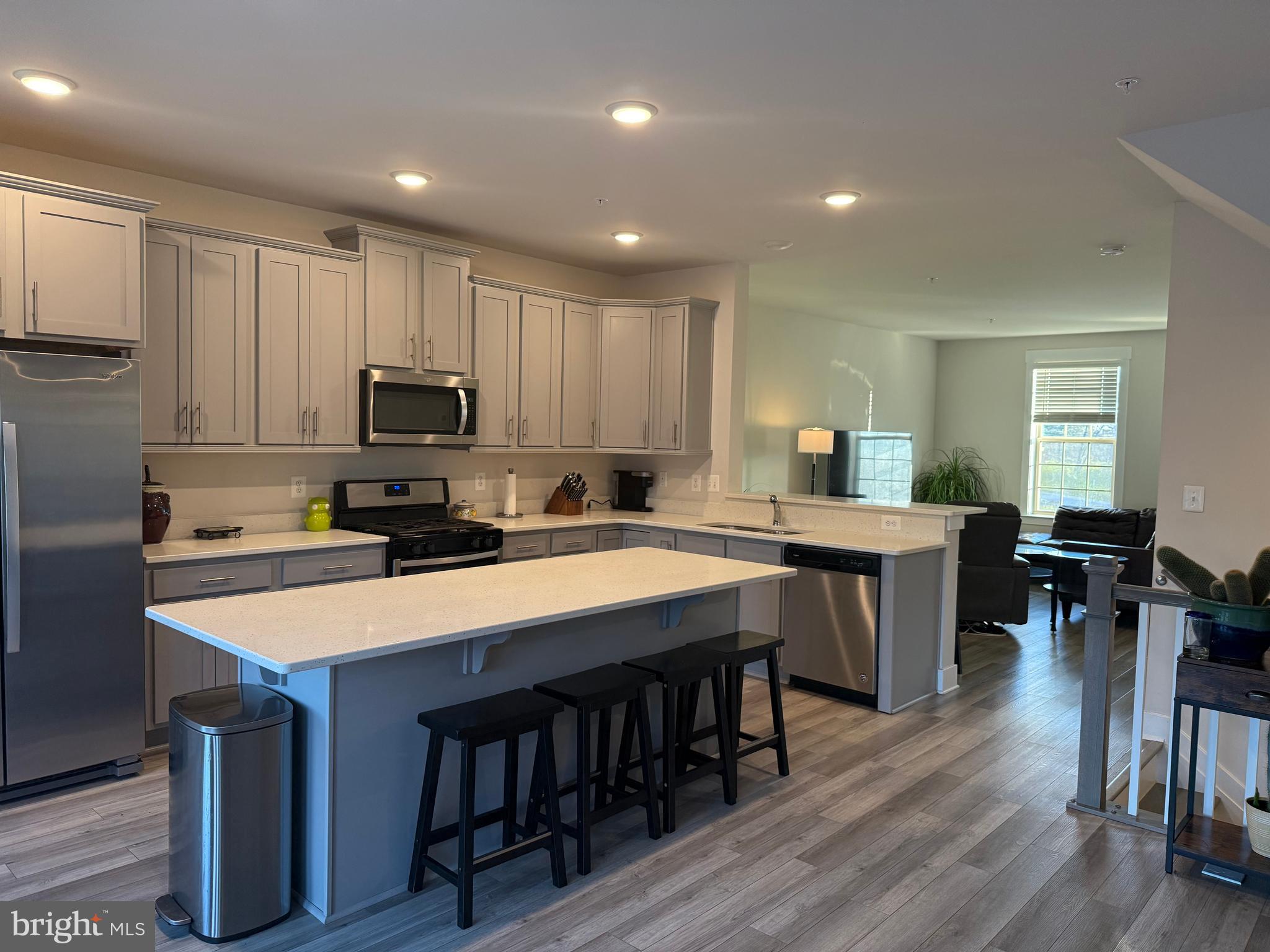 MACALLAN CROSSING - Residential Lease