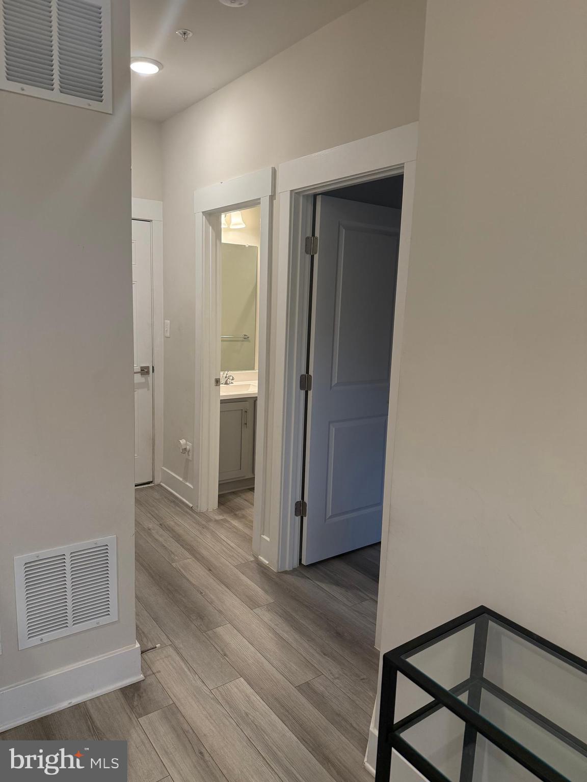 MACALLAN CROSSING - Residential Lease