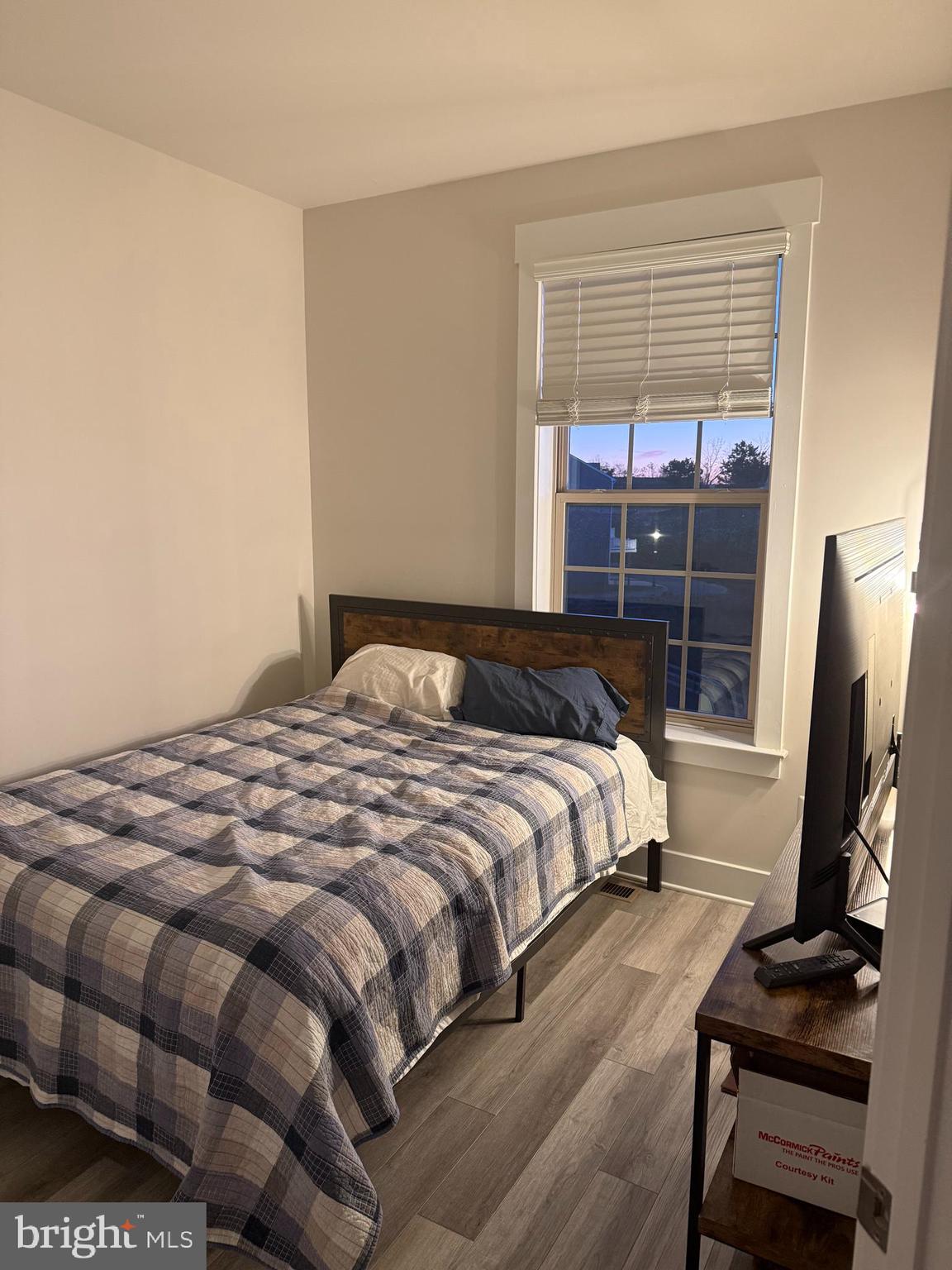 MACALLAN CROSSING - Residential Lease