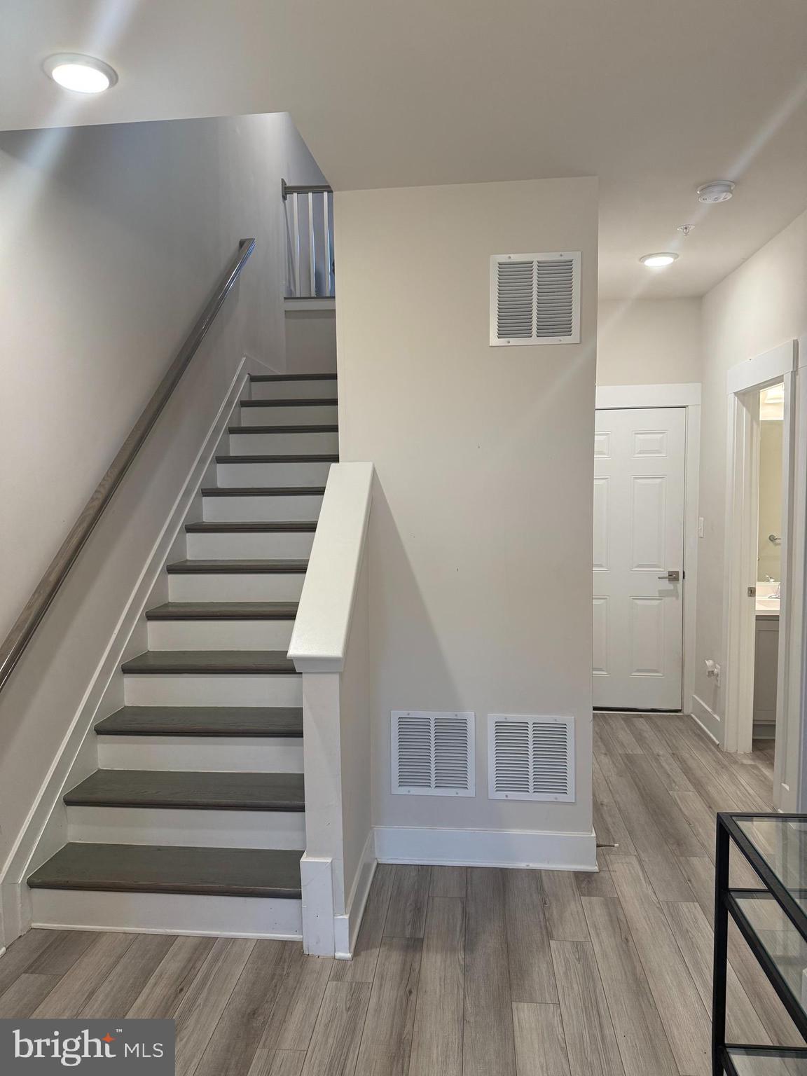 MACALLAN CROSSING - Residential Lease