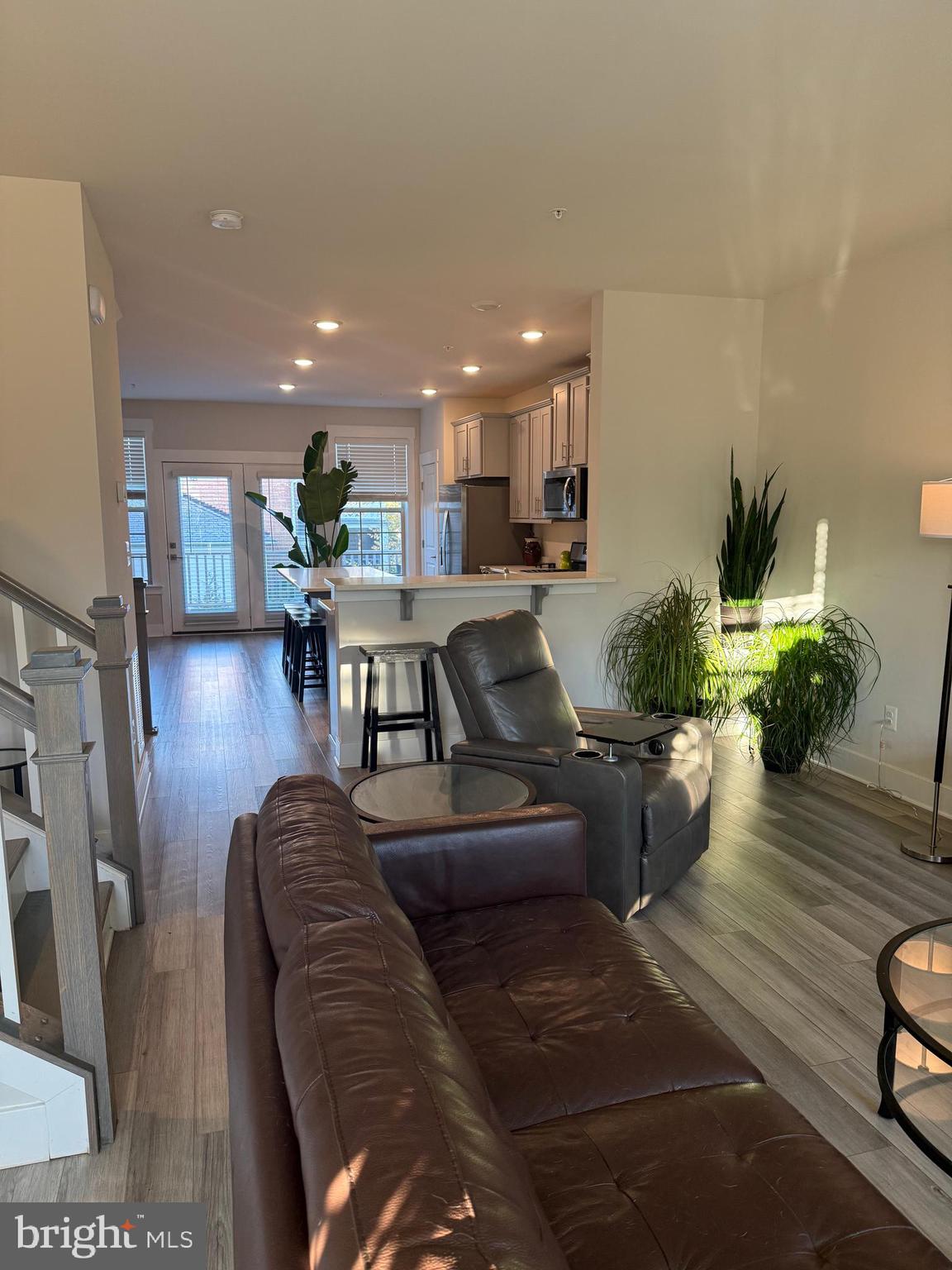 MACALLAN CROSSING - Residential Lease