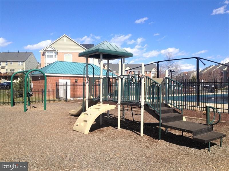 BELMONT BAY - Residential