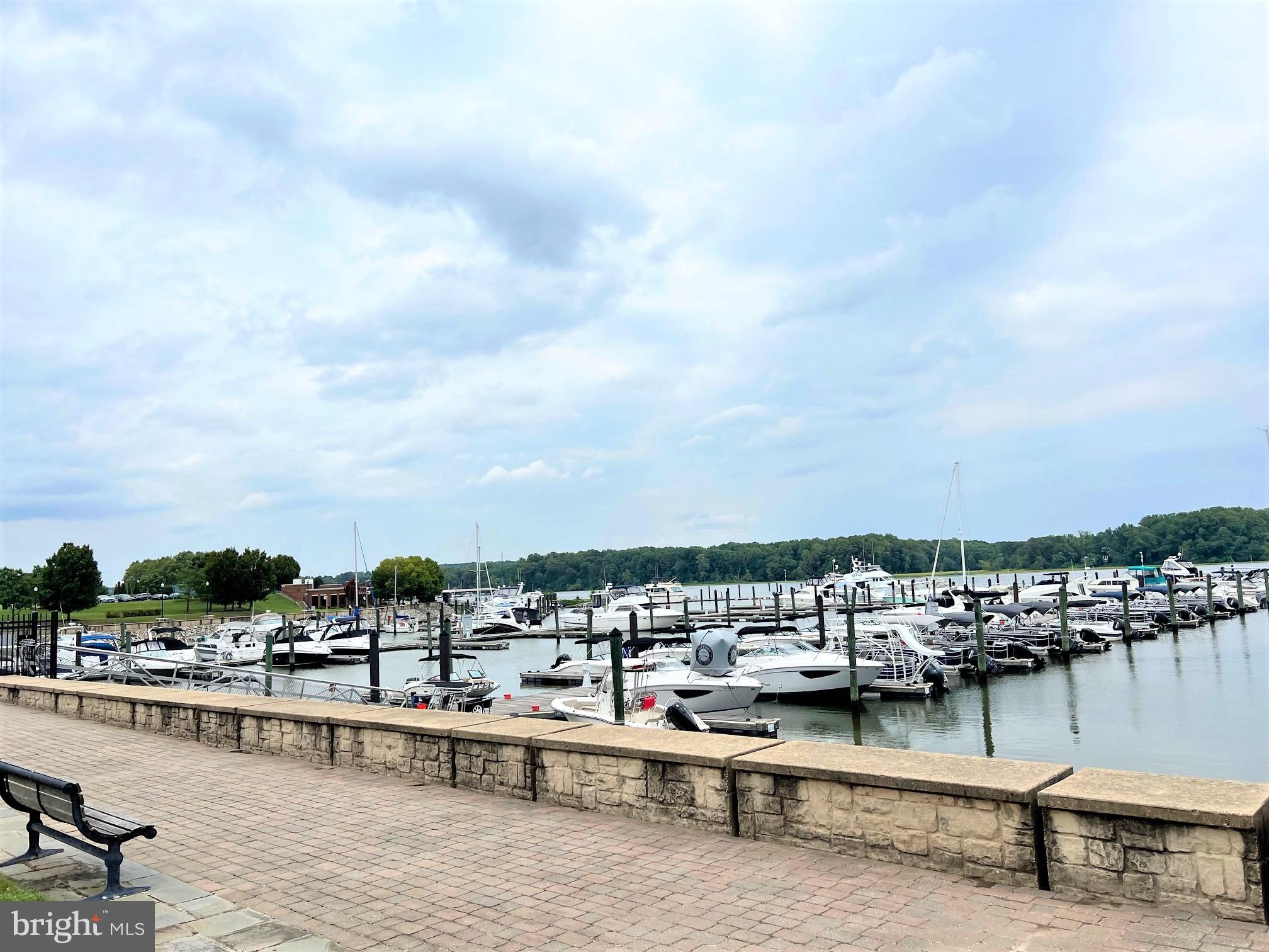 BELMONT BAY - Residential