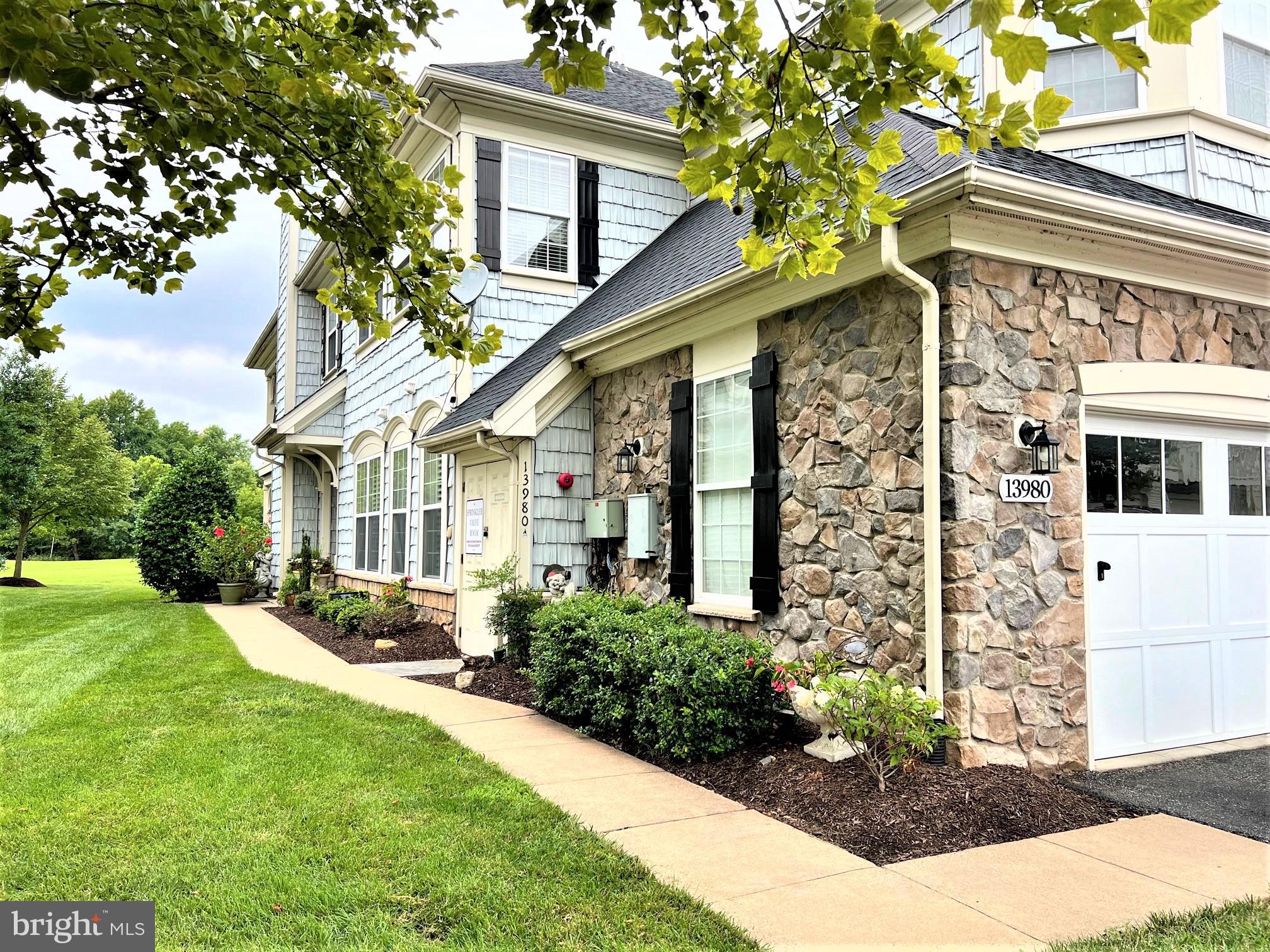 BELMONT BAY - Residential