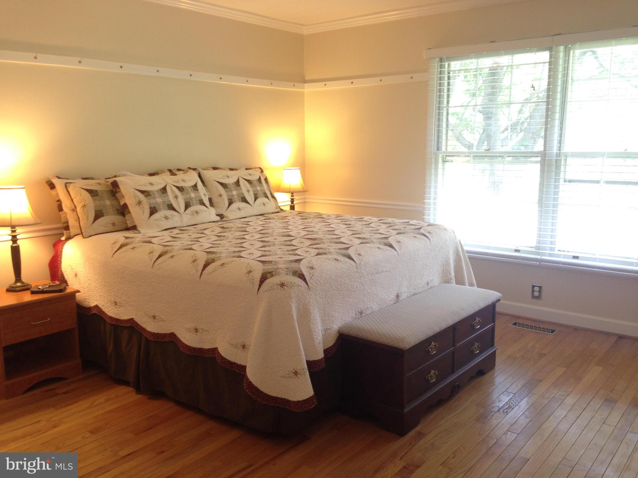 LONGWOOD KNOLLS - Residential