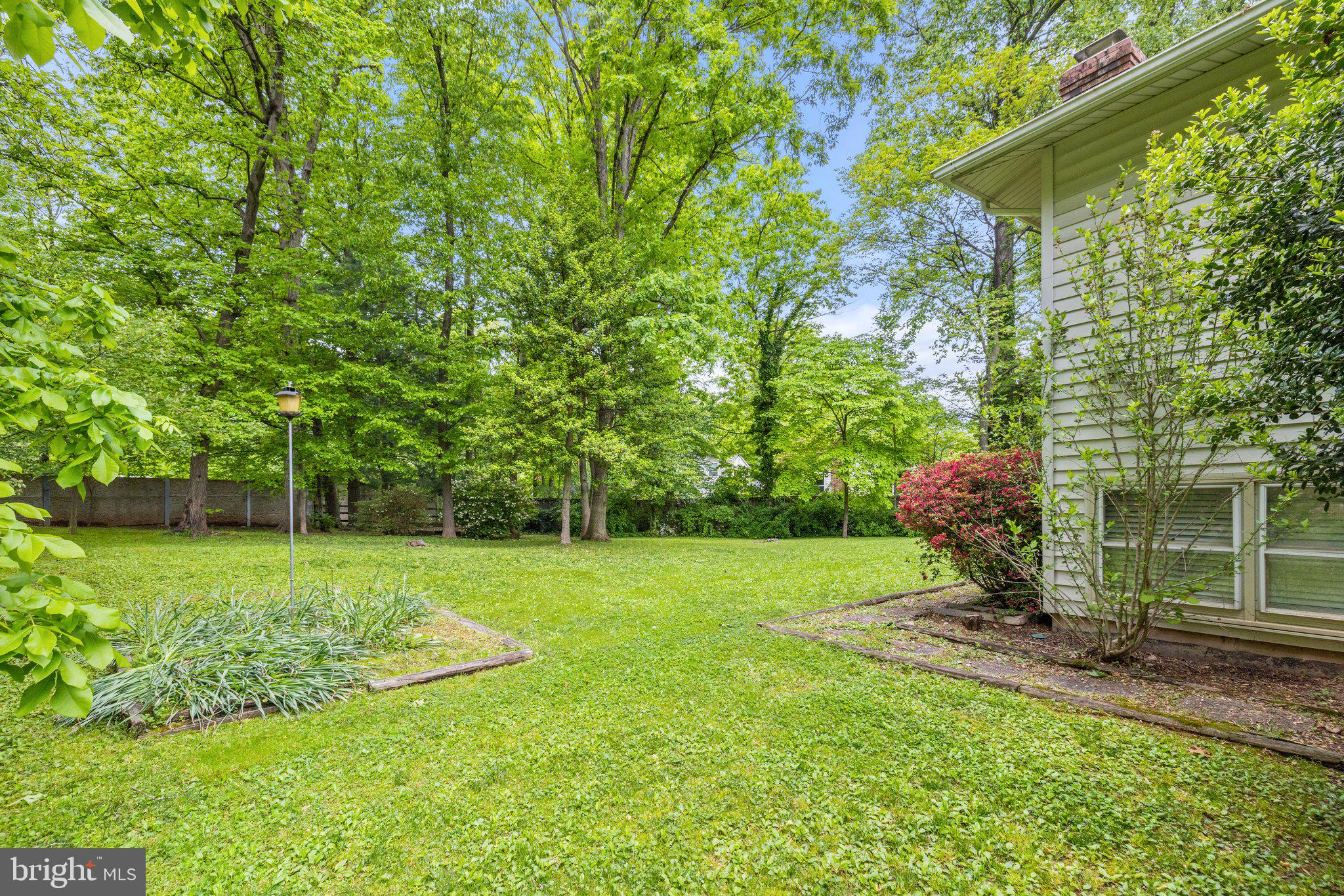 LONGWOOD KNOLLS - Residential