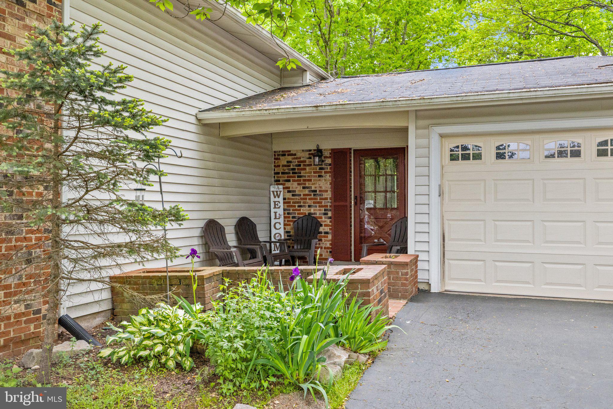 LONGWOOD KNOLLS - Residential