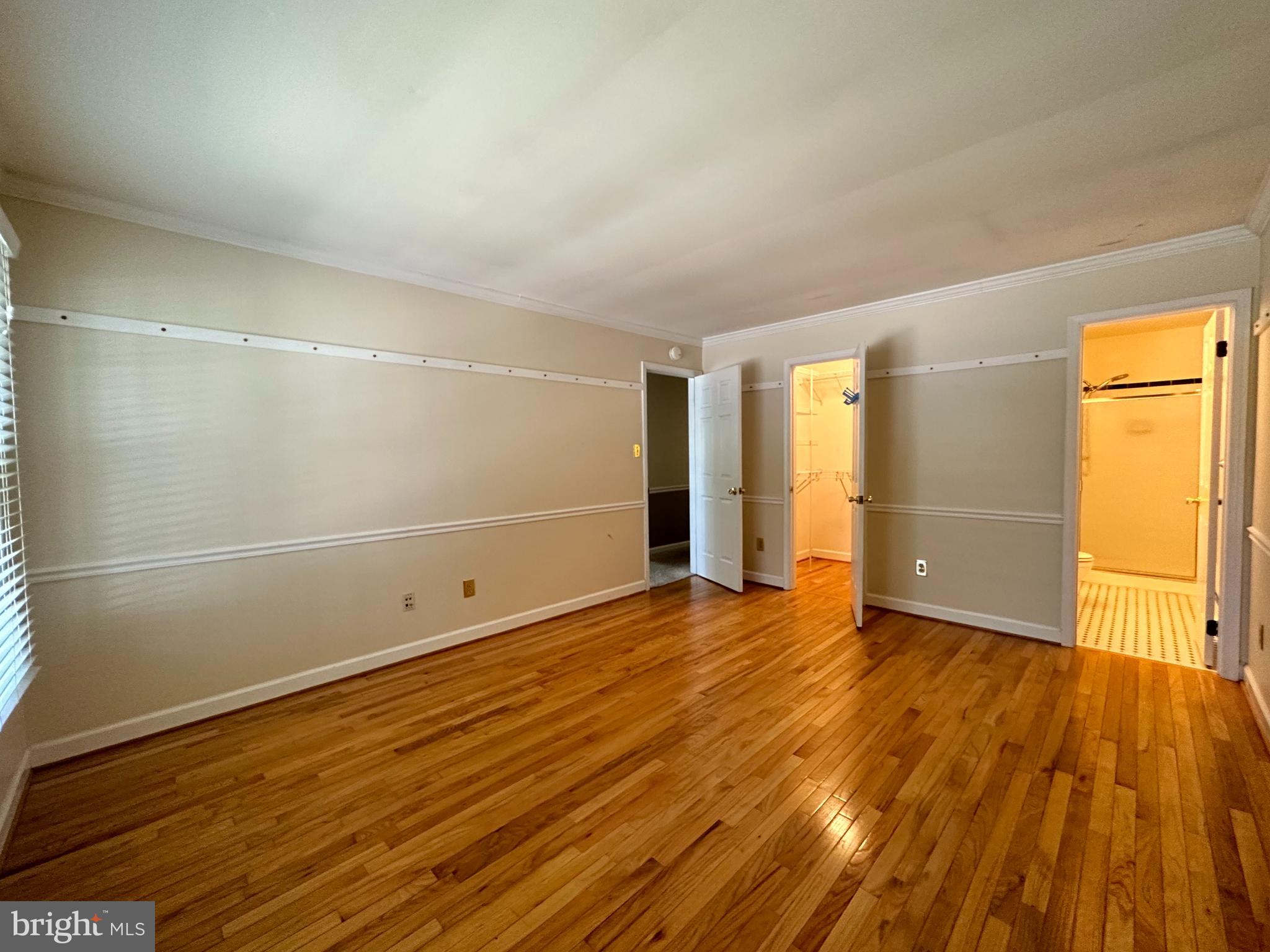 LONGWOOD KNOLLS - Residential