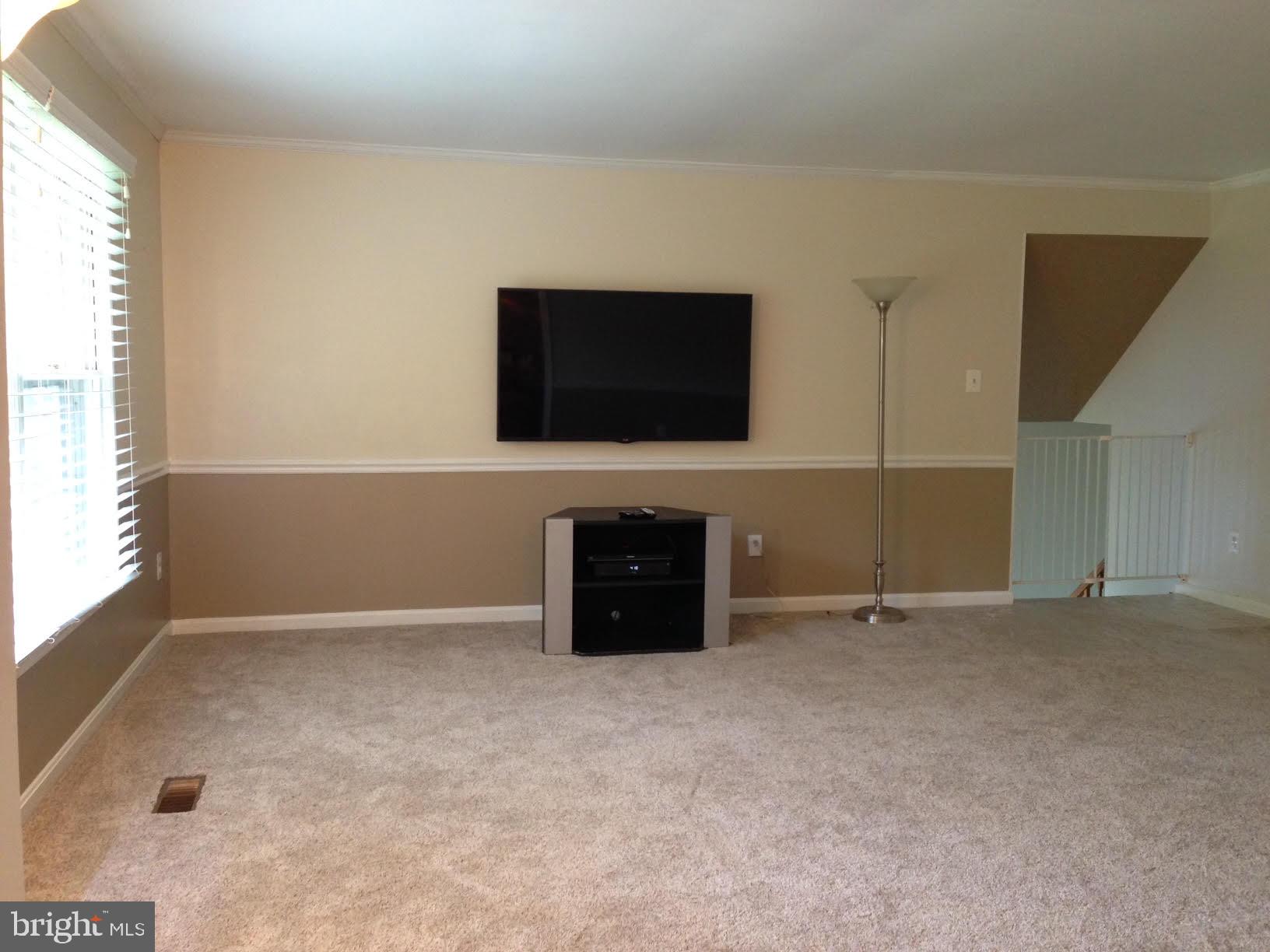 LONGWOOD KNOLLS - Residential