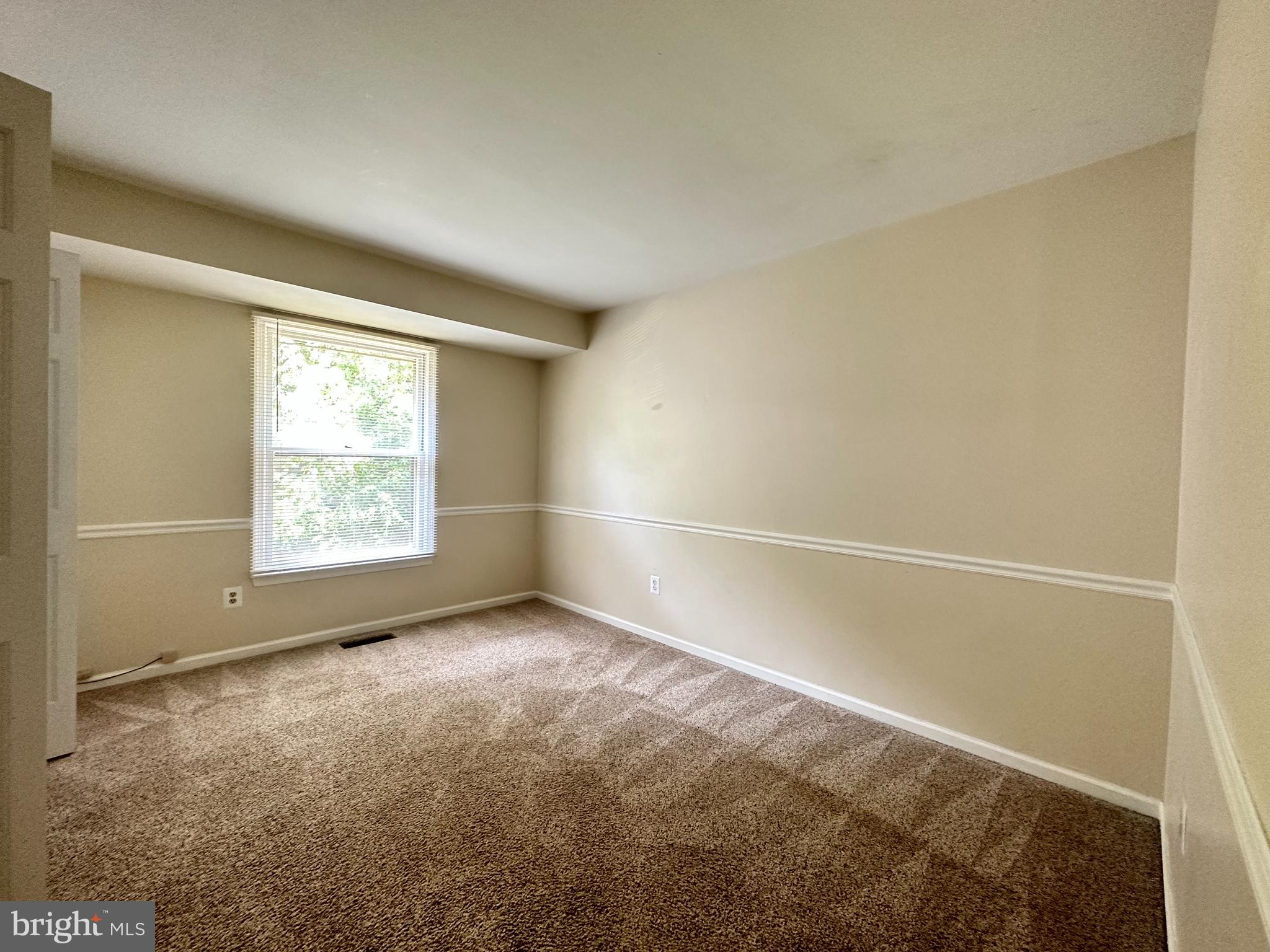 LONGWOOD KNOLLS - Residential