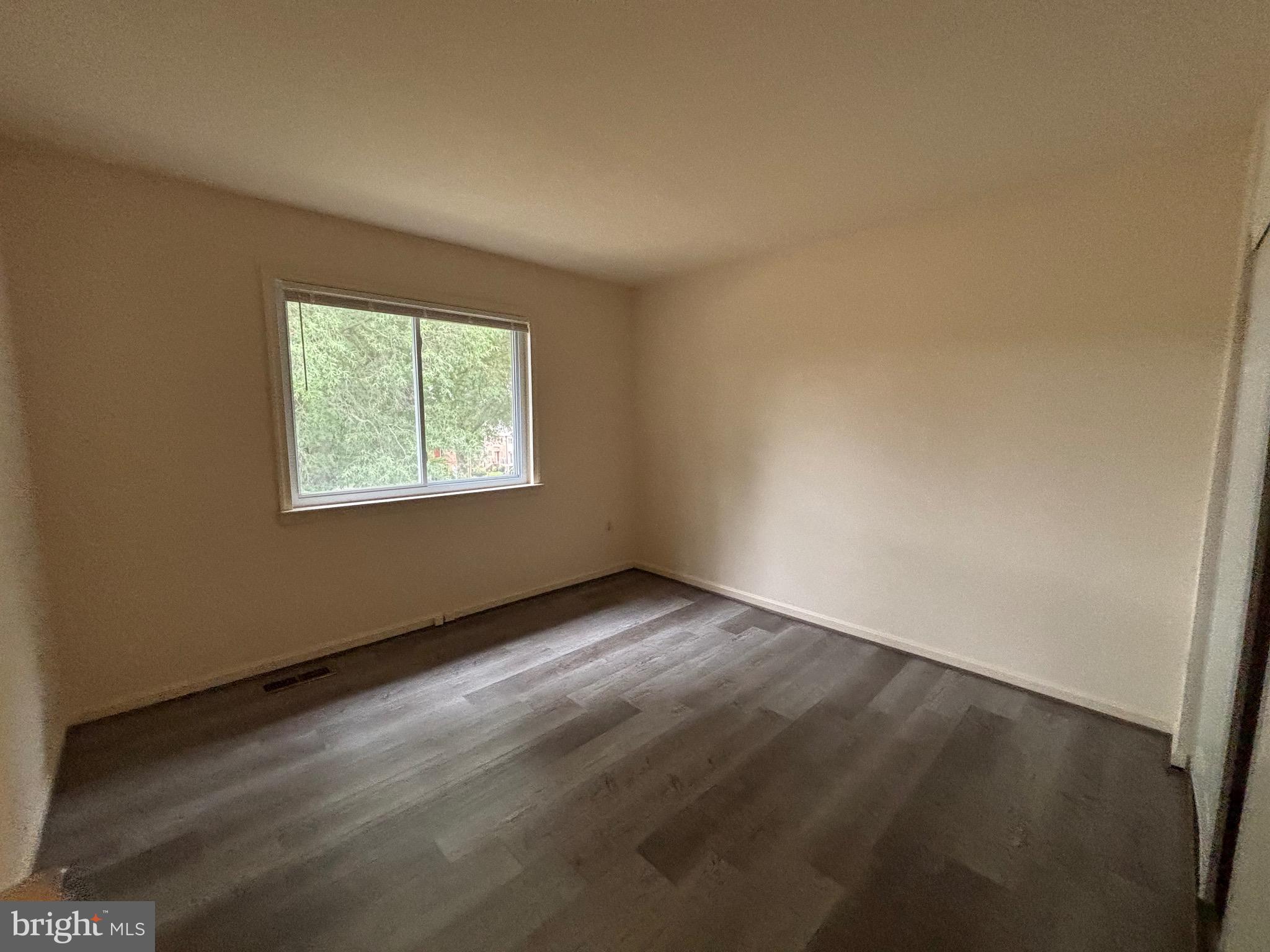 TERRACE TOWNHOUSES OF ANNANDALE - Residential Lease