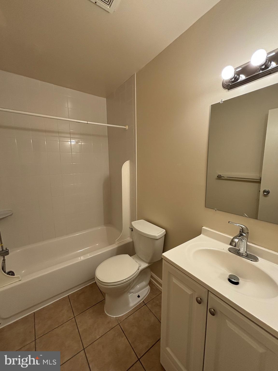 TERRACE TOWNHOUSES OF ANNANDALE - Residential Lease