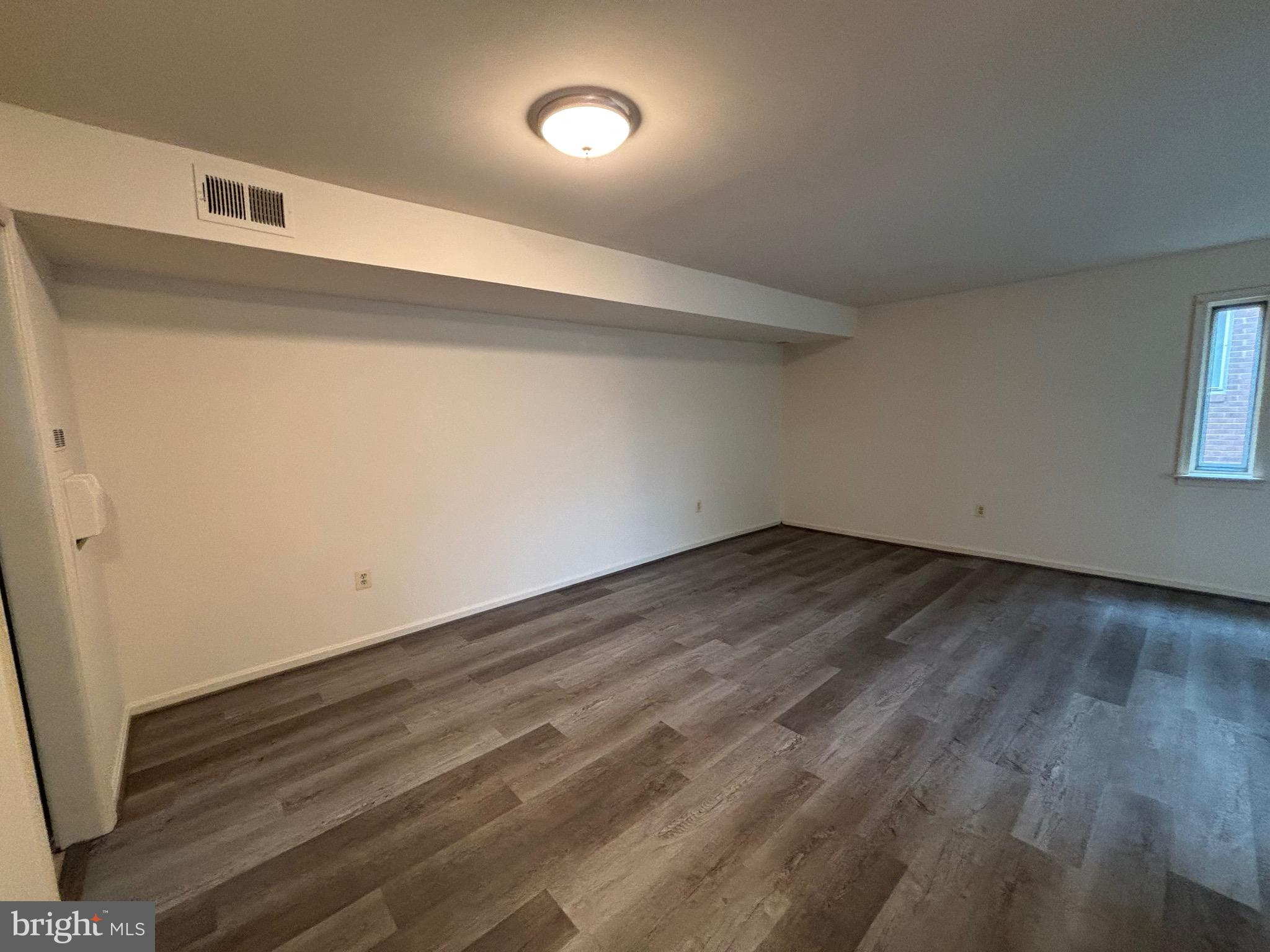 TERRACE TOWNHOUSES OF ANNANDALE - Residential Lease