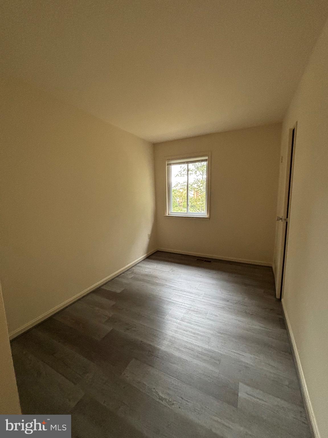 TERRACE TOWNHOUSES OF ANNANDALE - Residential Lease