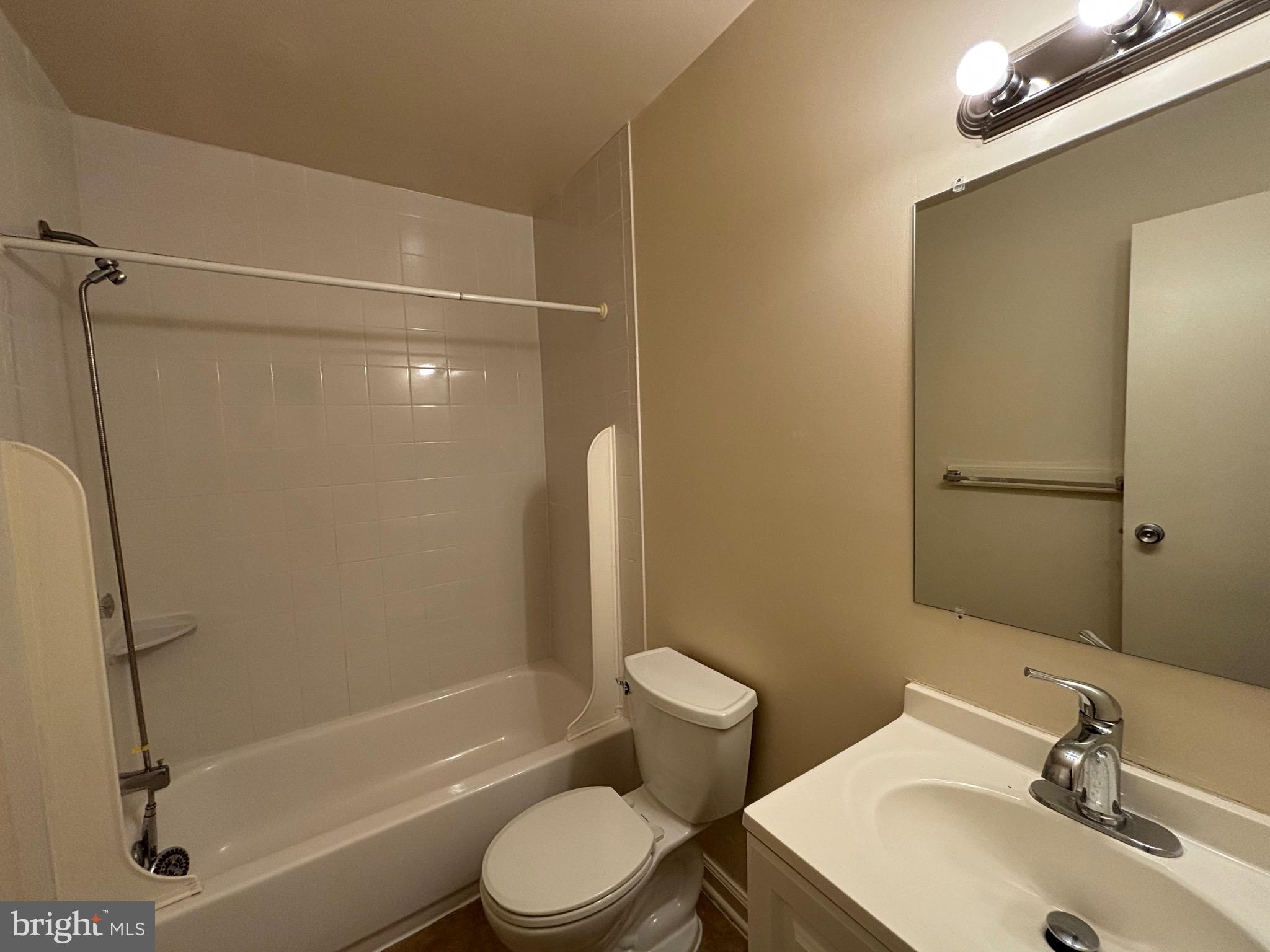 TERRACE TOWNHOUSES OF ANNANDALE - Residential Lease