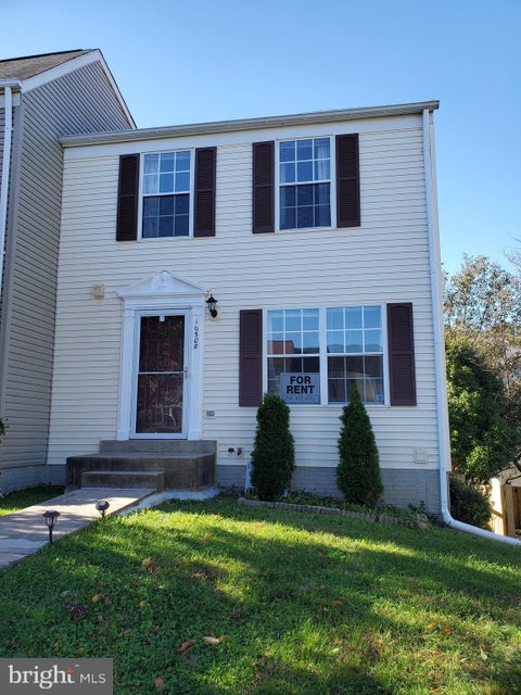 Townhouse For Rent - 10508 Bounty Cove Court<br/> NORTH POTOMAC, MD 20878