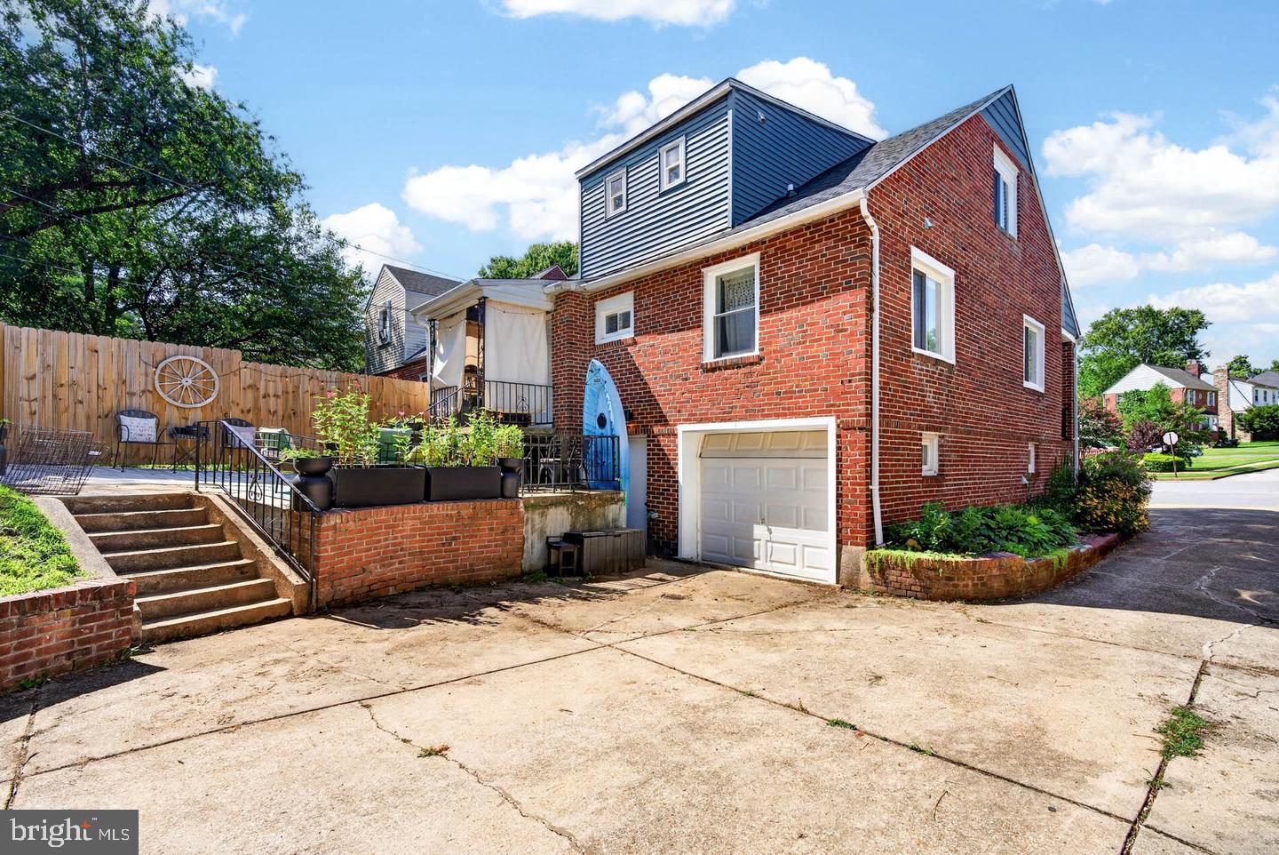 3806 BIDDISON LANE