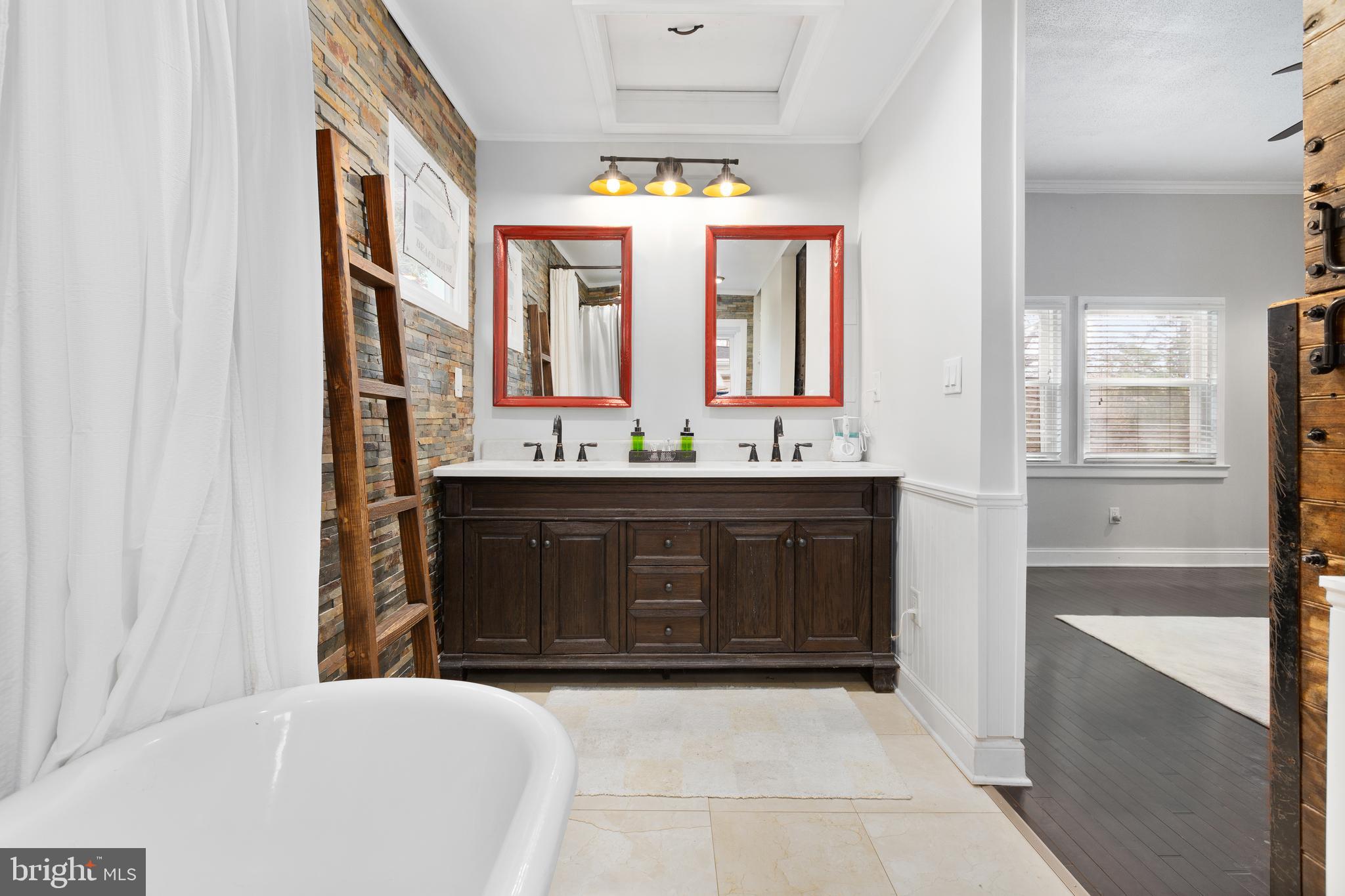 CARROLLTON MANOR - Residential